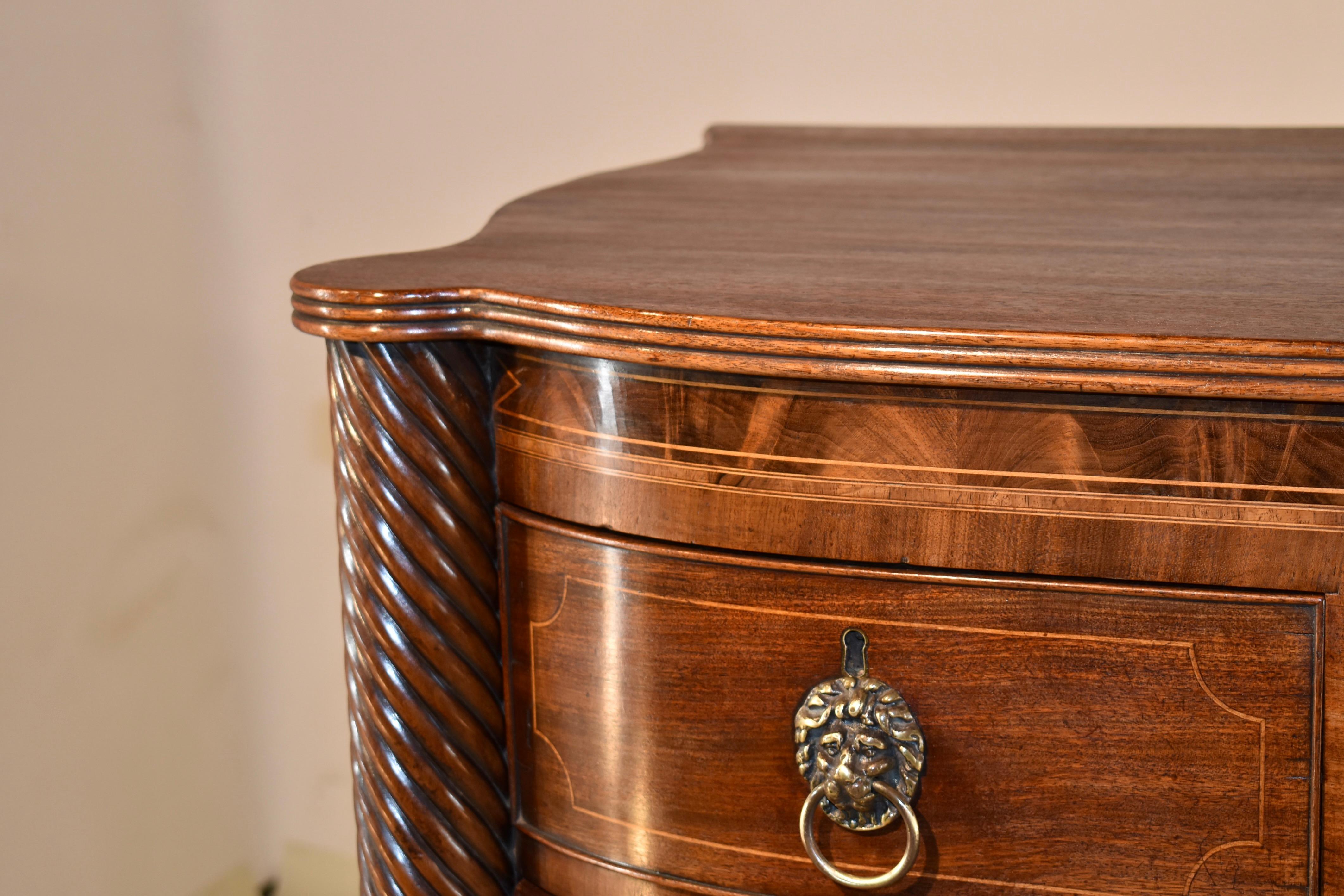 Early 19th Century English Bow Front Chest of Drawers For Sale 7