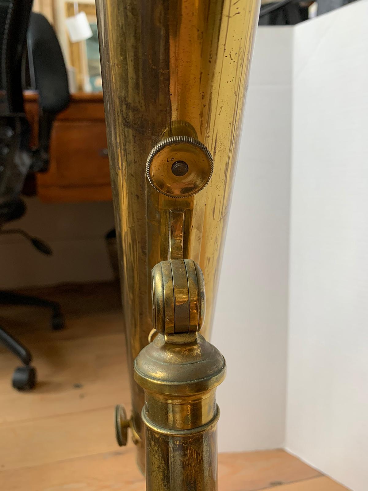 Early 19th Century English Brass Telescope with Folding Tripod For Sale 10