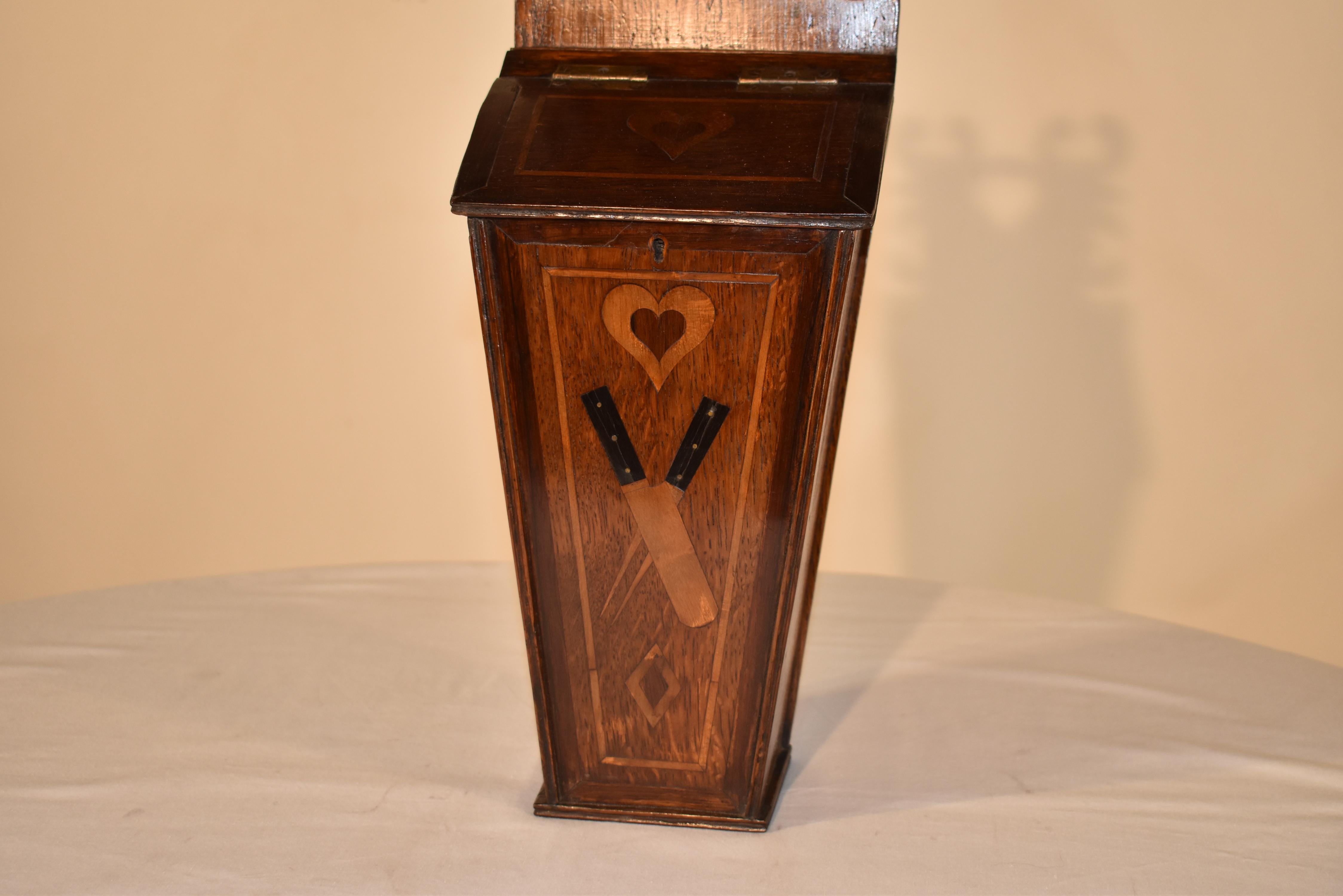 Early 19th Century English Candle Box For Sale 3