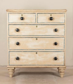 Cassettiera inglese del primo Ottocento dipinta in originale