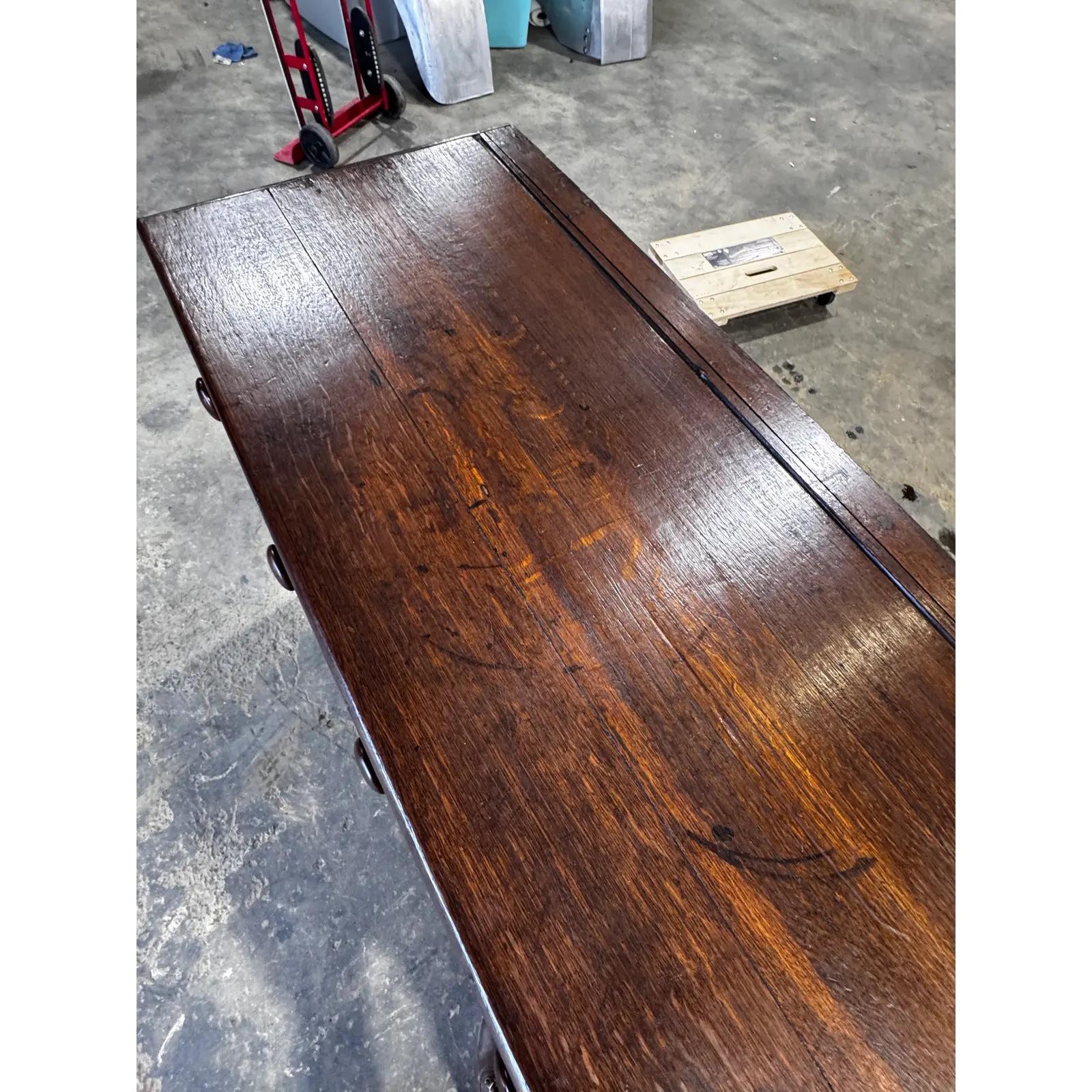 Base de cómoda inglesa de principios del siglo XIX en Bueno estado para la venta en Nashville, TN