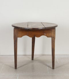 Early 19th Century English Elm Cricket Table