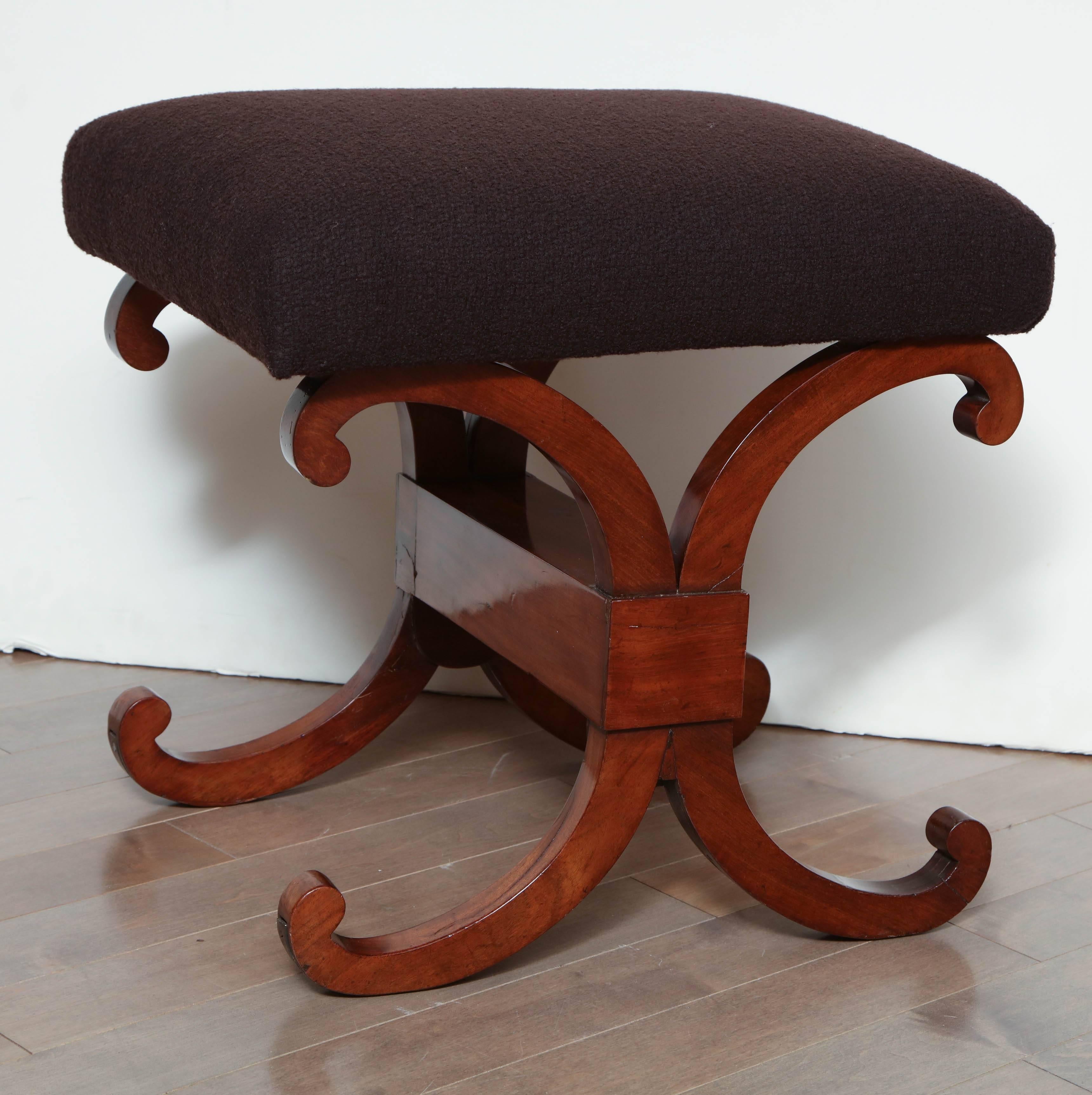 Early 19th Century English En Curule Stool In Excellent Condition In New York, NY