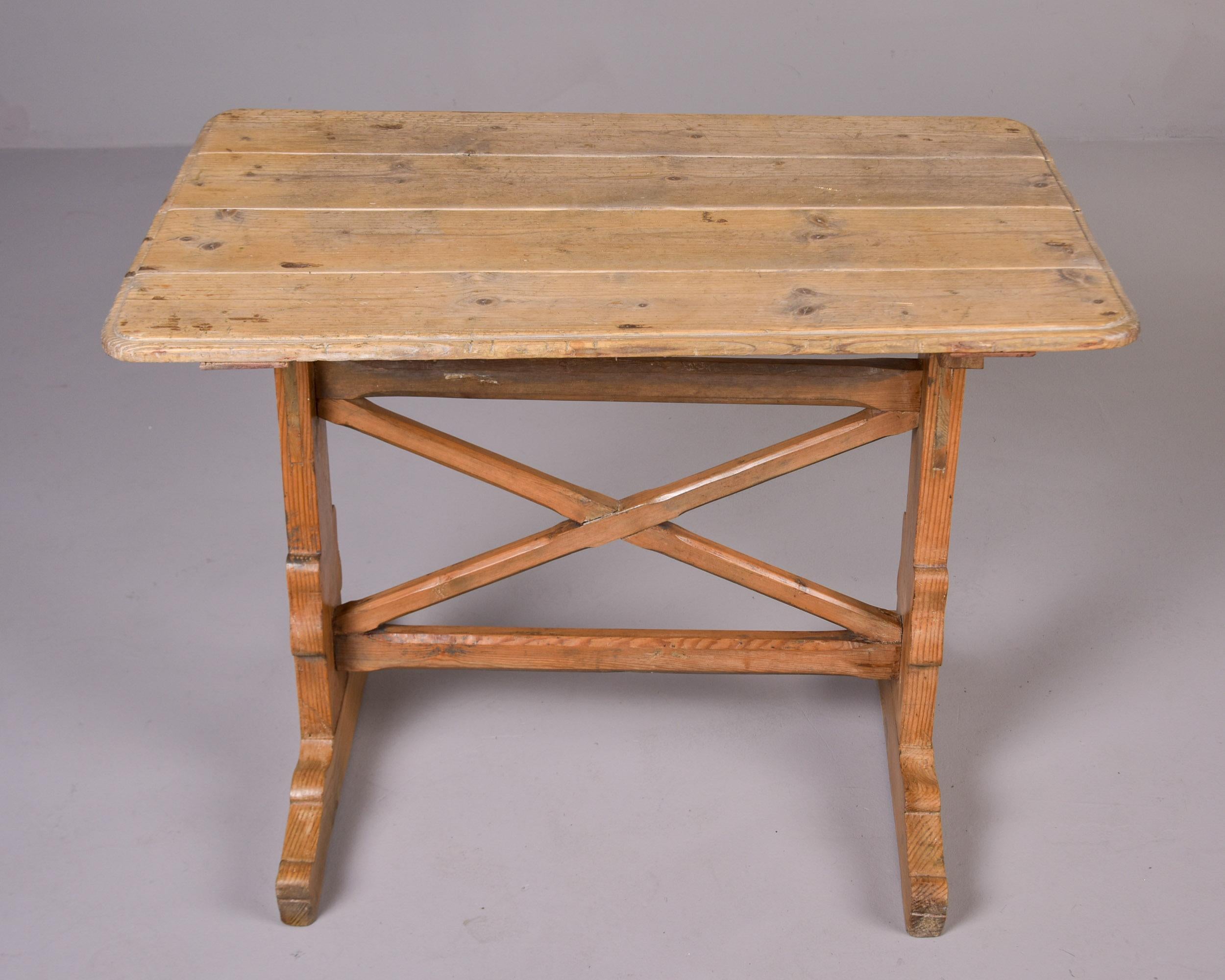 Mesa de taberna inglesa abatible o basculante de principios del siglo XIX Inglés en venta
