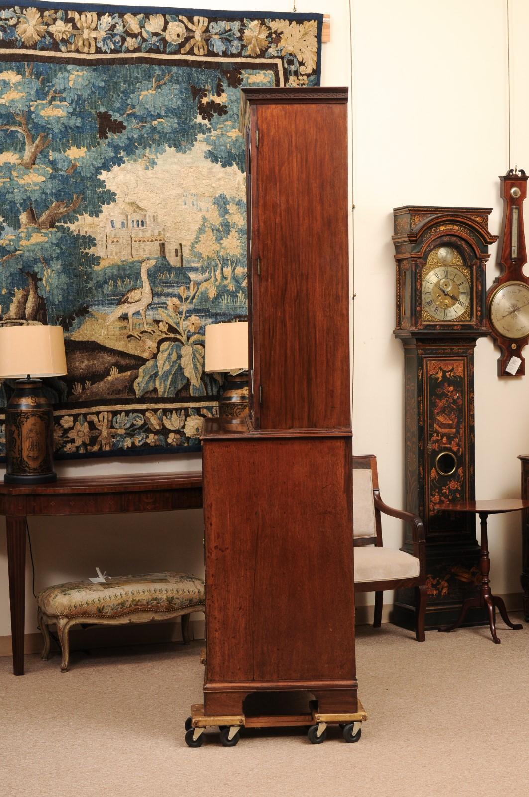 Début du 19ème siècle Anglais George III Fiddleback Mahogany Secretary Bookcase en vente 7