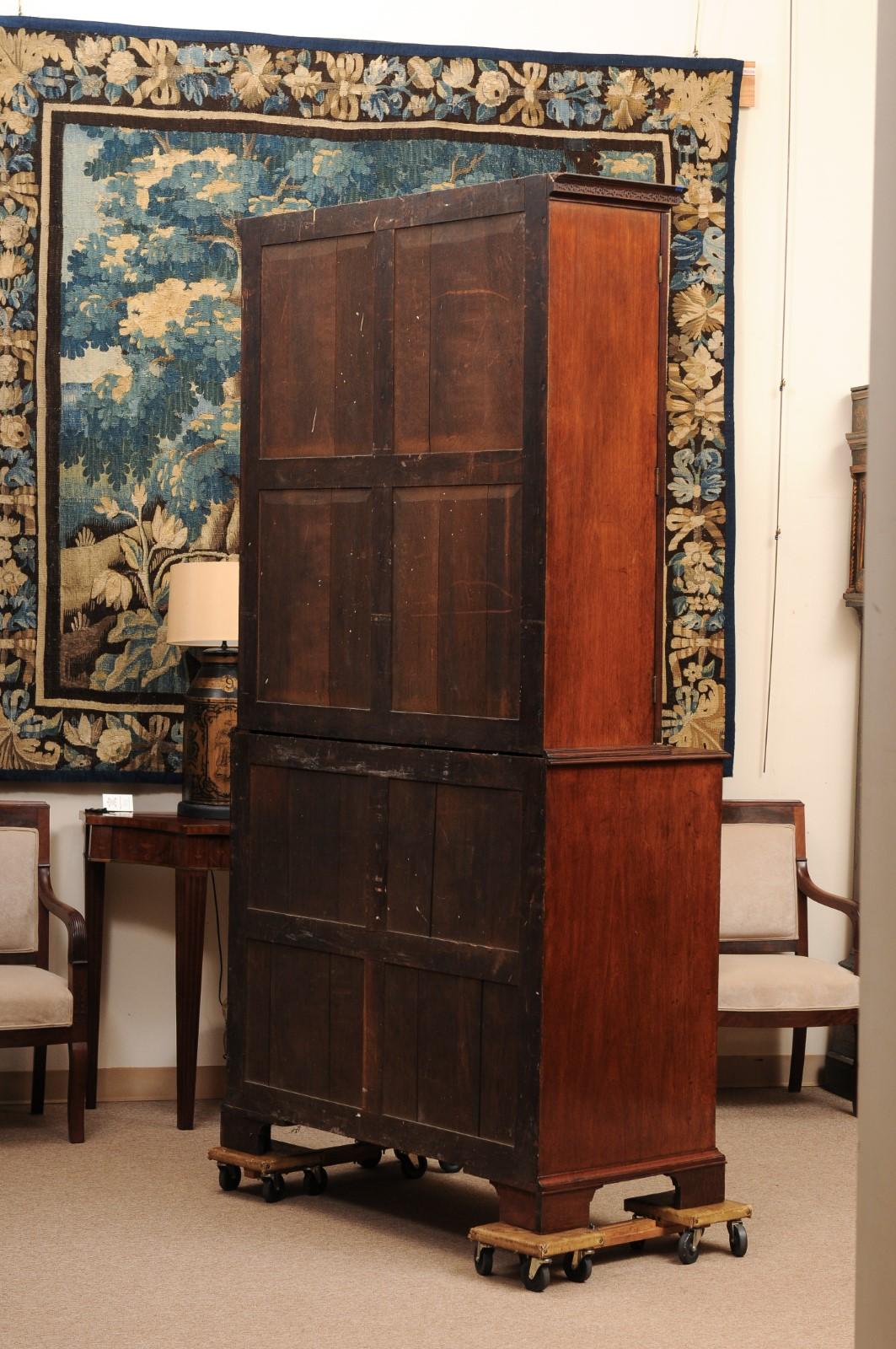 Début du 19ème siècle Anglais George III Fiddleback Mahogany Secretary Bookcase en vente 4