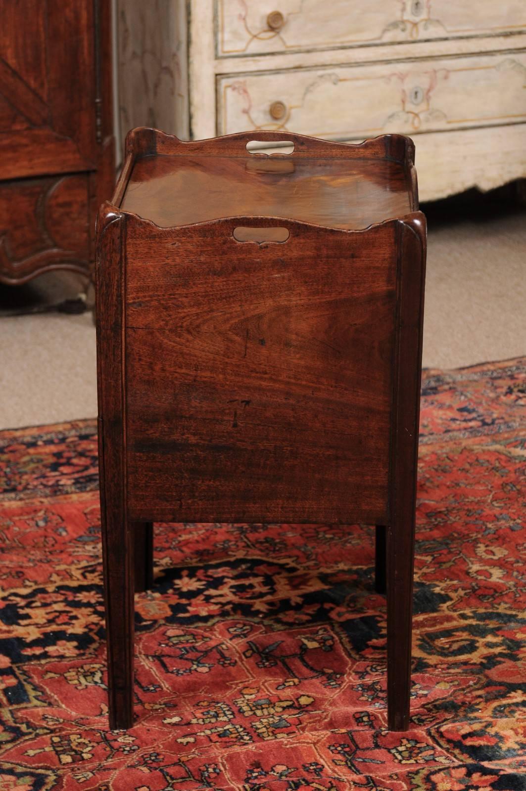 Early 19th Century English George III Mahogany Bedside Commode 1
