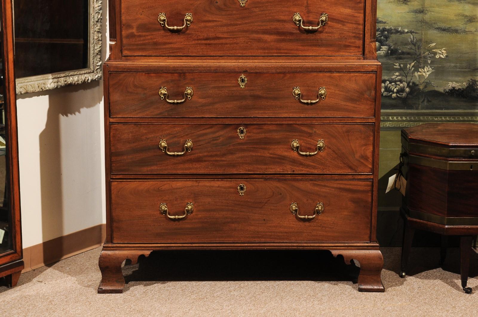 Early 19th Century English George III Mahogany English Chest on Chest 6