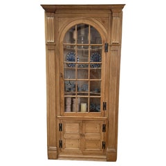 Credenza ad angolo in piedi di Giorgio III, inizio XIX secolo, inglese