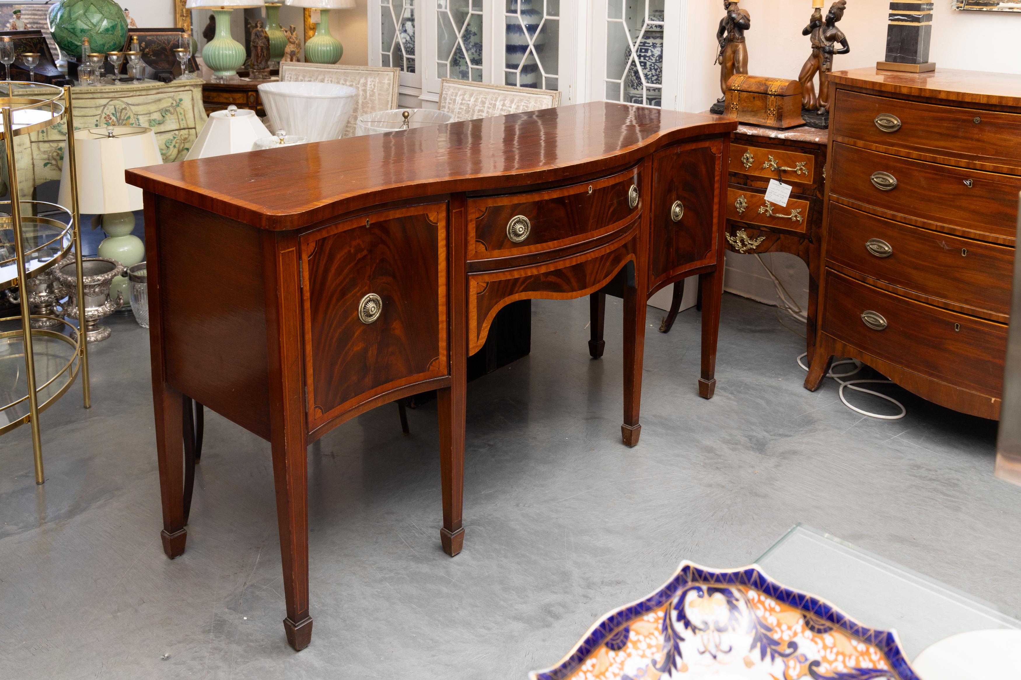 Early 19th Century English George III style Inlaid Sideboard For Sale 1