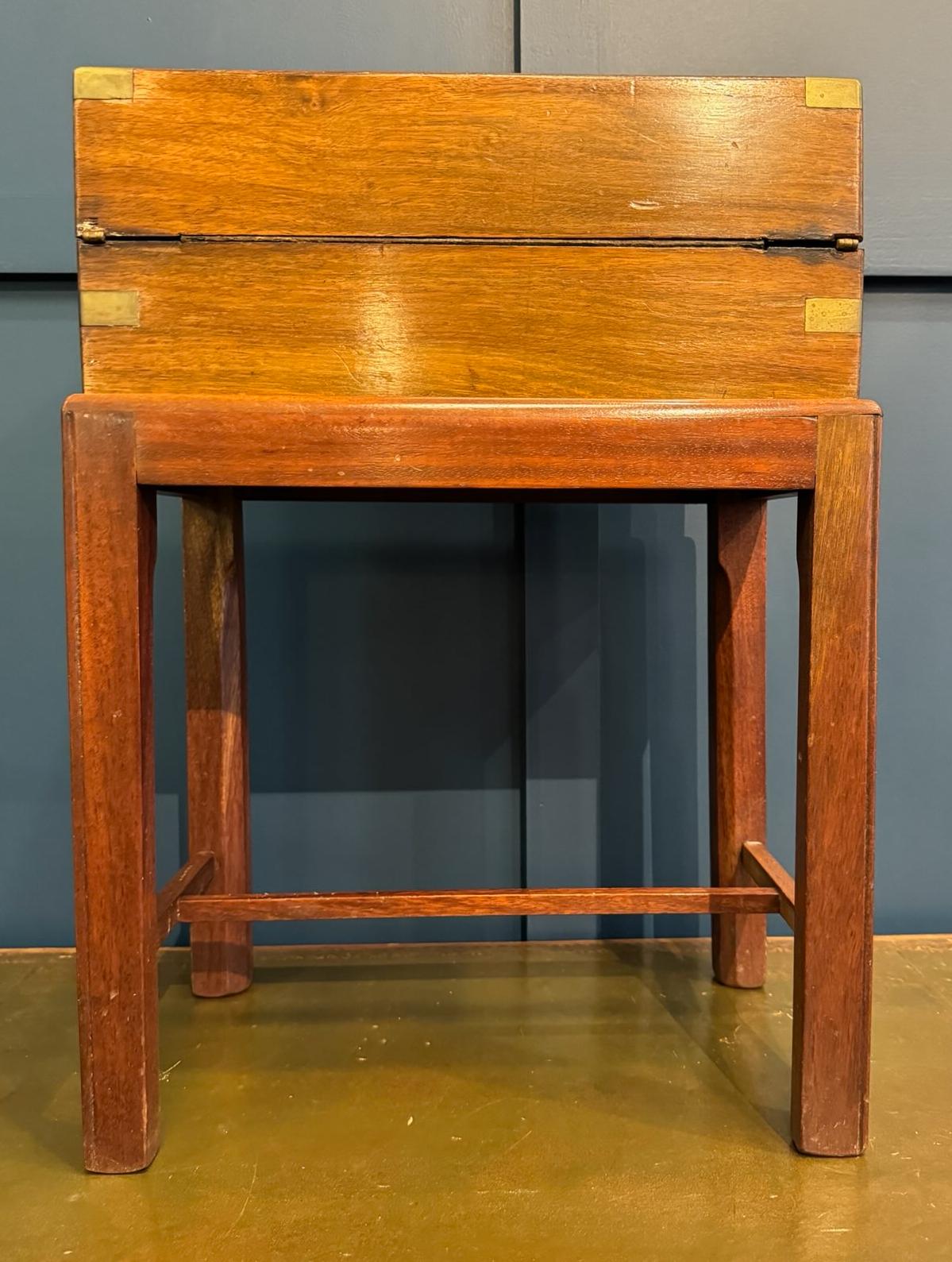 Early 19th Century English Lap Desk on Stand with Original Leather 5