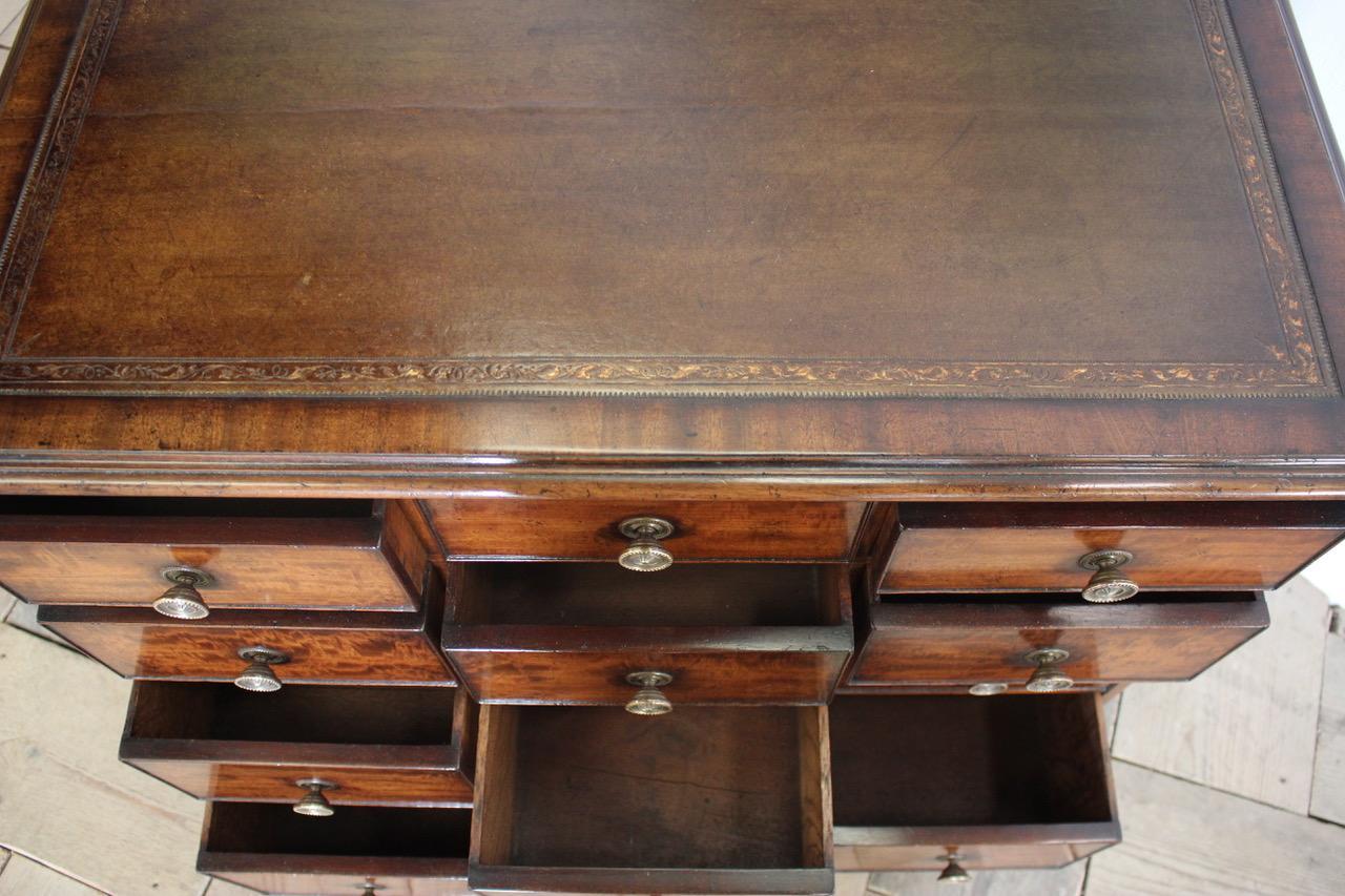 British Early 19th Century English Mahogany Bank of Drawers For Sale