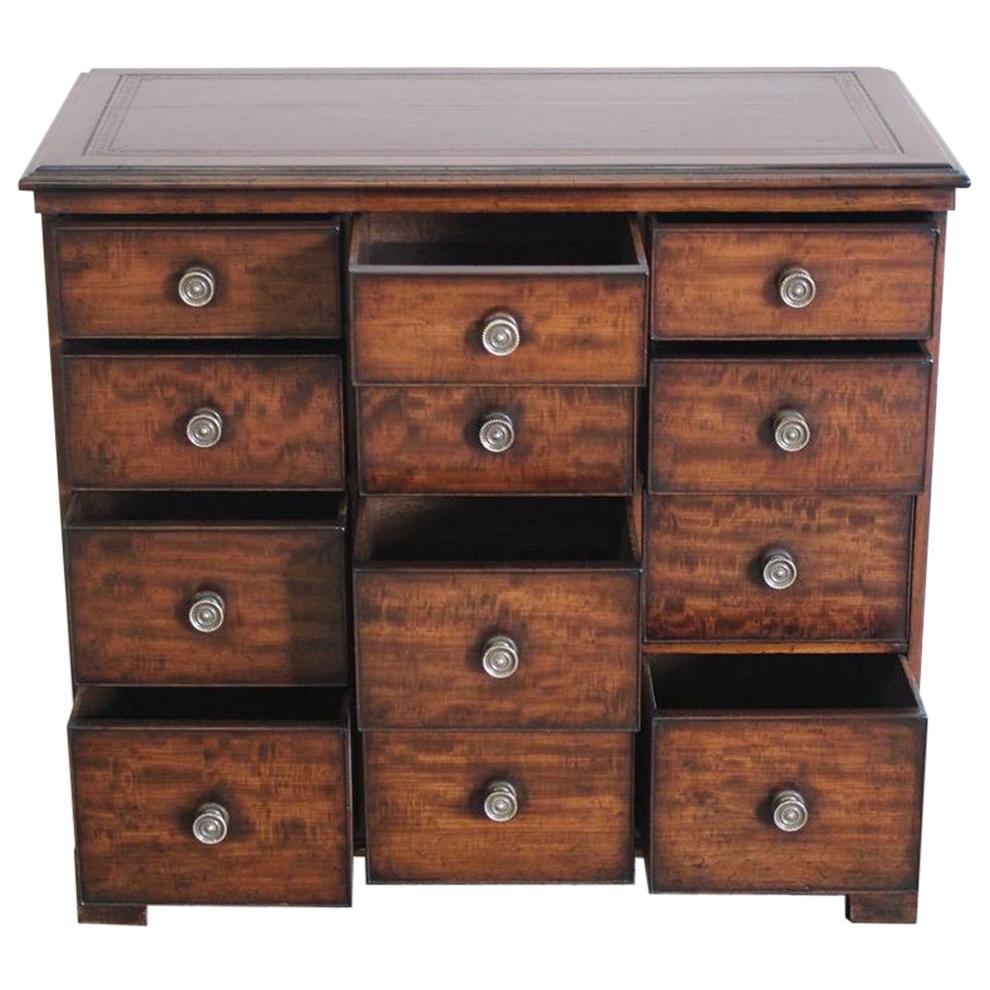 Early 19th Century English Mahogany Bank of Drawers For Sale