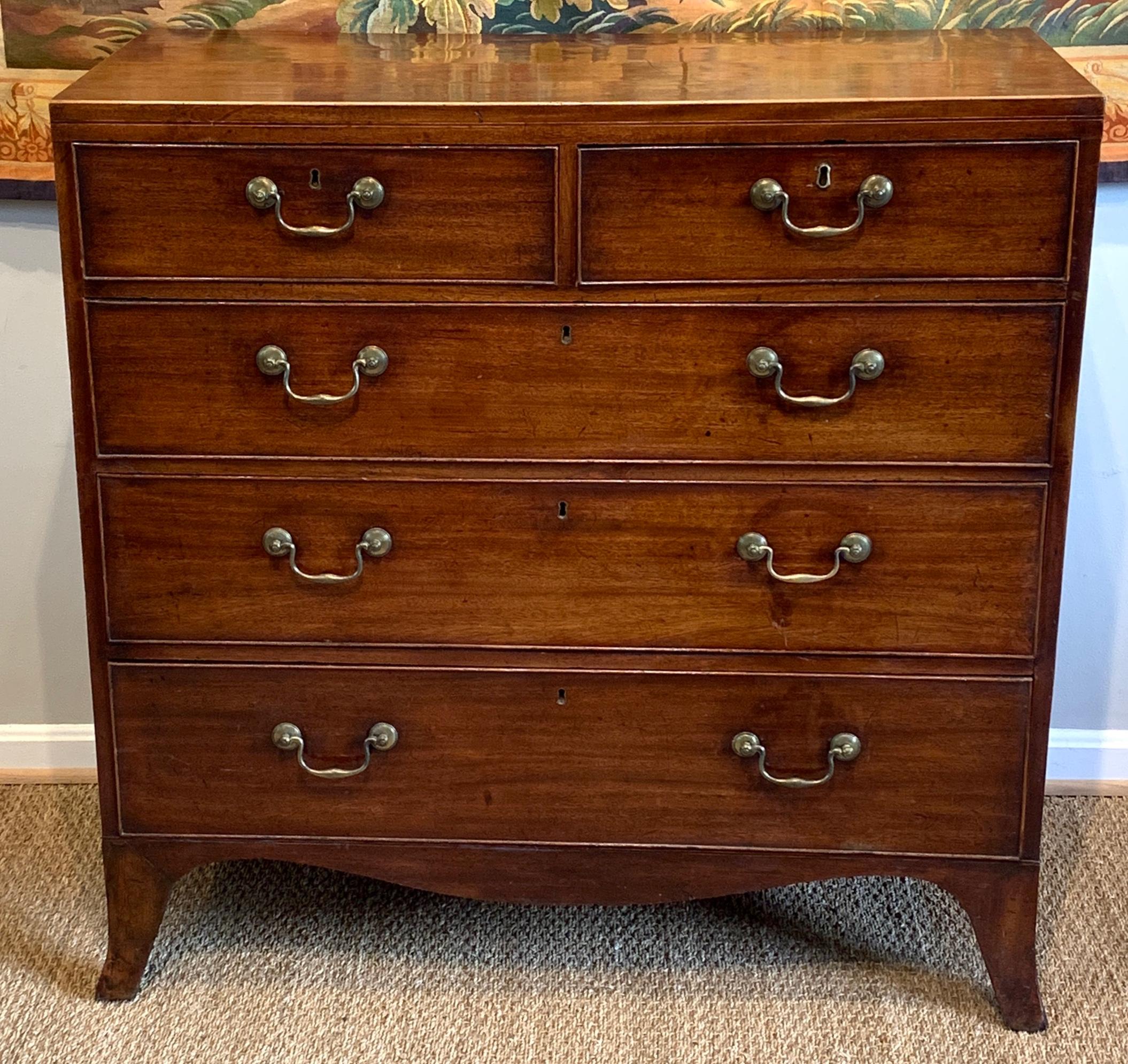 Early 19th Century English Mahogany Chest of Drawers 3