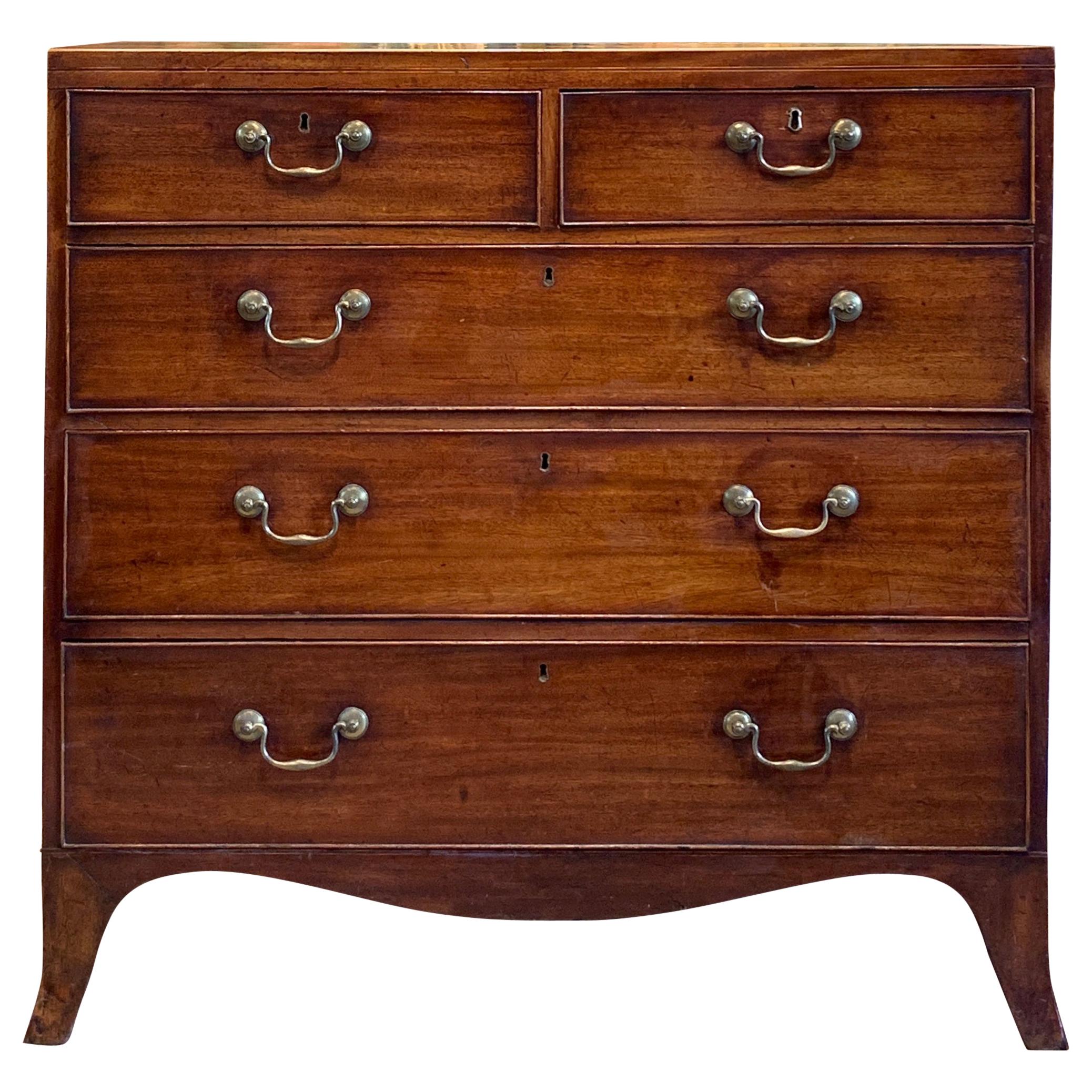 Early 19th Century English Mahogany Chest of Drawers