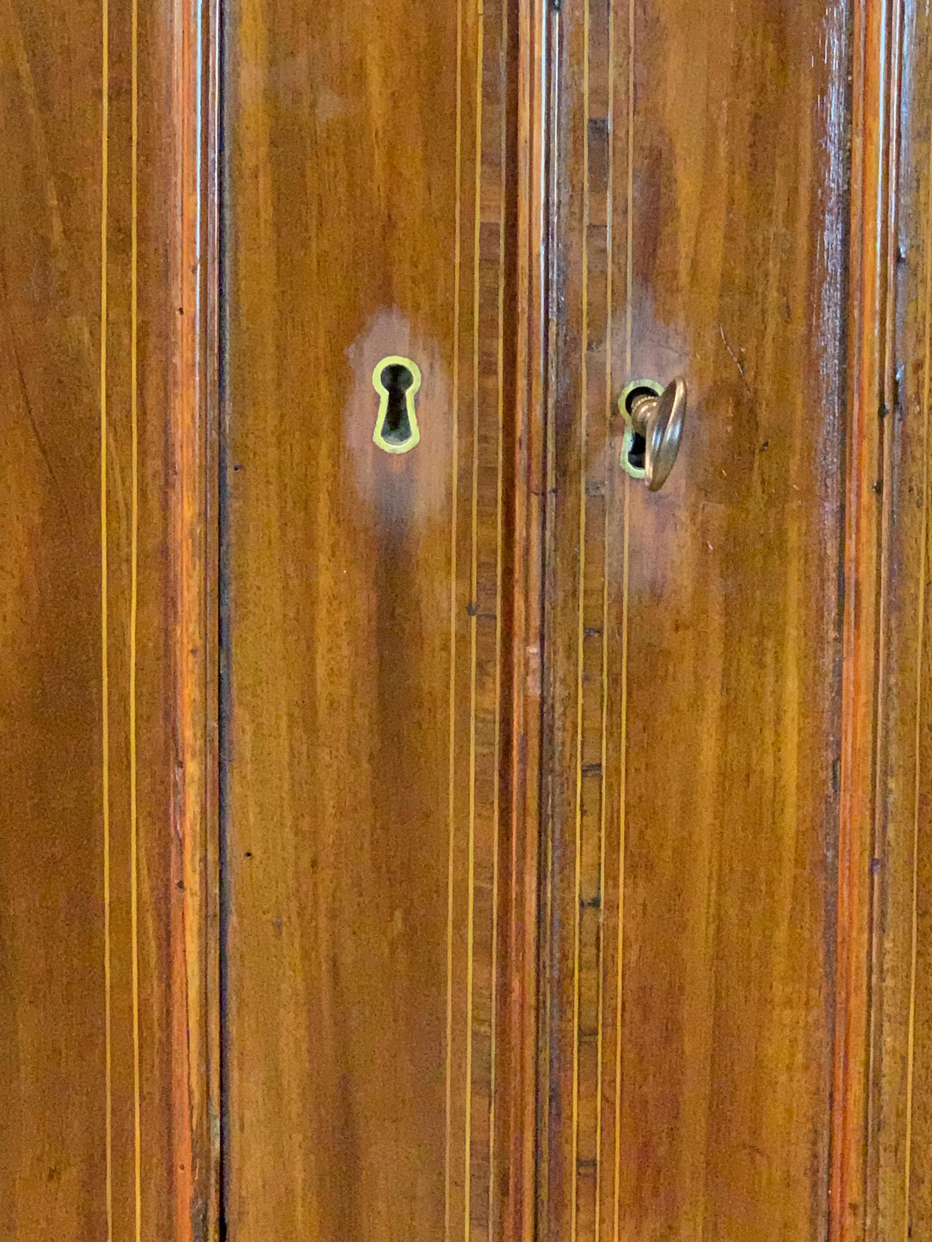 Early 19th Century English Mahogany Linen Press 7