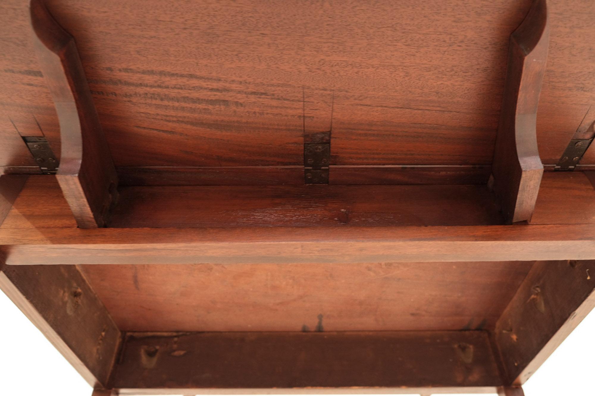 Early 19th Century English Mahogany Pembroke Table with Brass Ring Pulls en venta 3