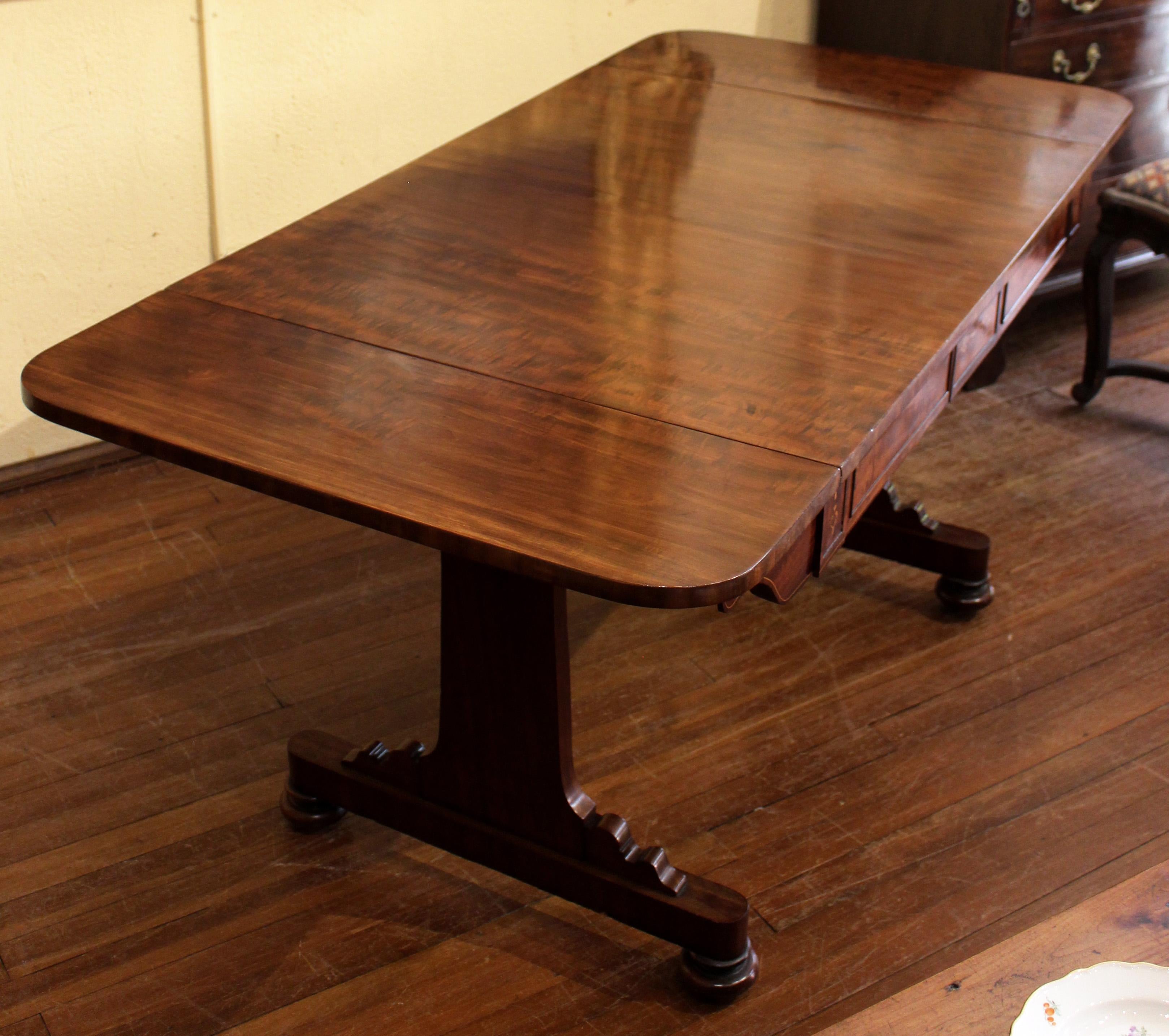 Early 19th Century English Mahogany Sofa Table For Sale 1