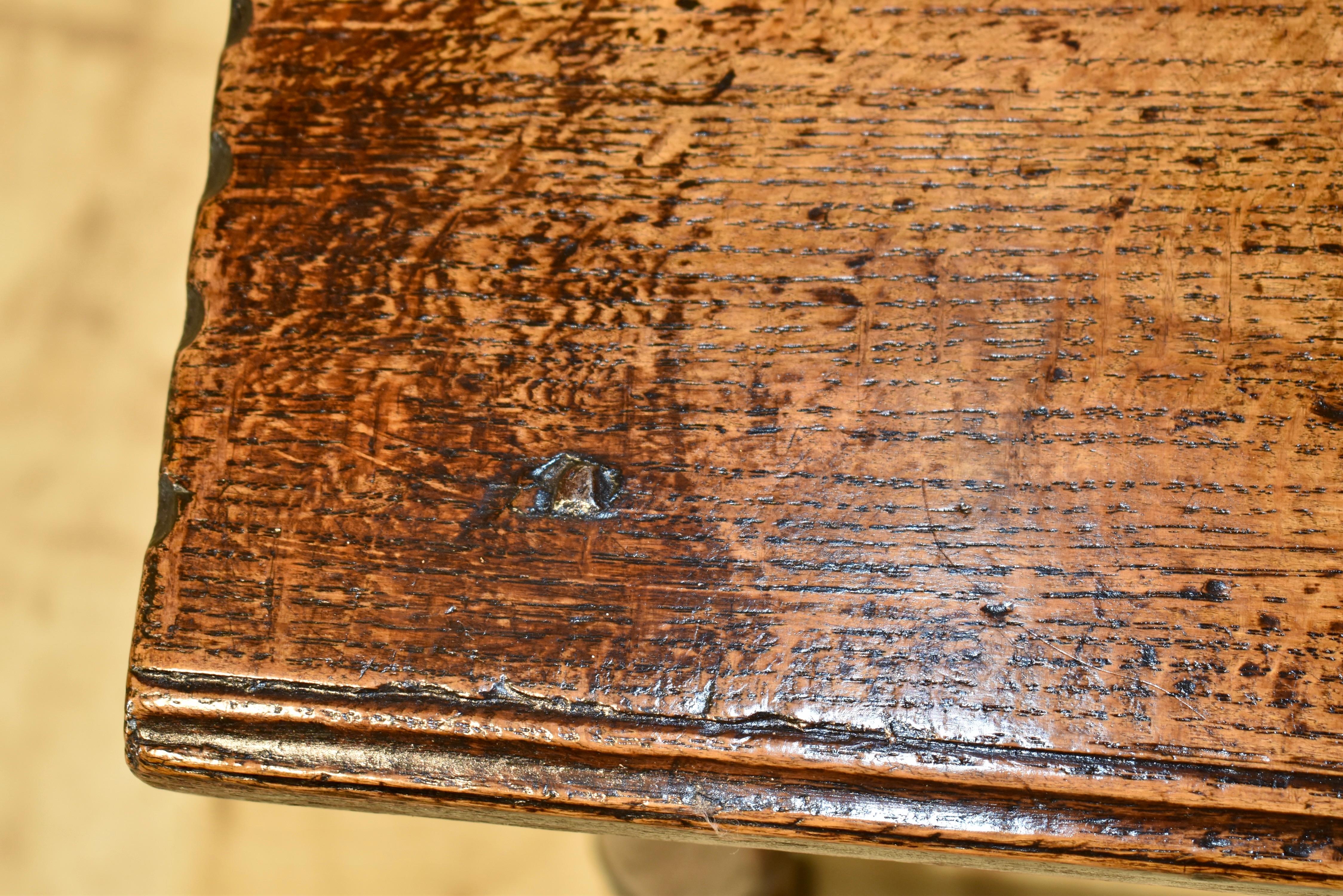 Early 19th Century English Oak Joint Stool For Sale 3