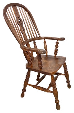 Early 19th Century English Oak & Yew Wood Windsor Armchair
