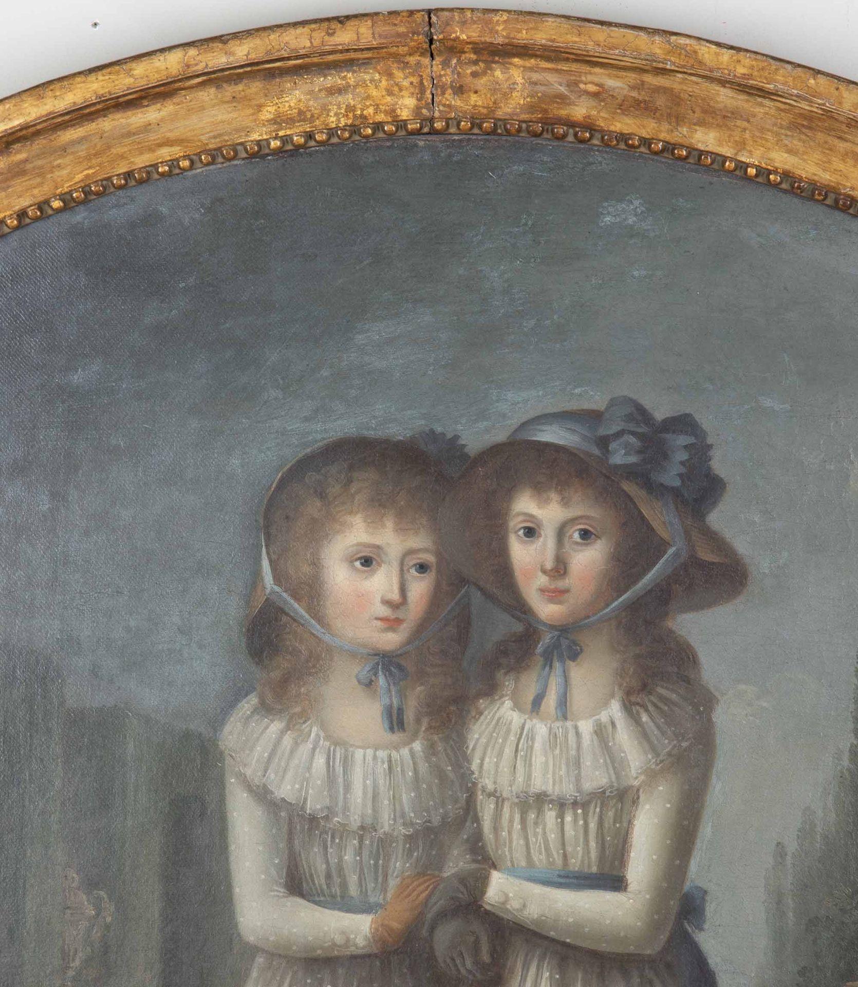 Wunderbare frühe 19. Jahrhundert Englisch Öl auf Leinwand oval Gemälde von Schwestern. 
Im naiven Stil sind die beiden zentralen Mädchen in Regency-Kleidung gekleidet und stehen zusammen in einem klassischen Garten. Originalvergoldeter Rahmen, CIRCA