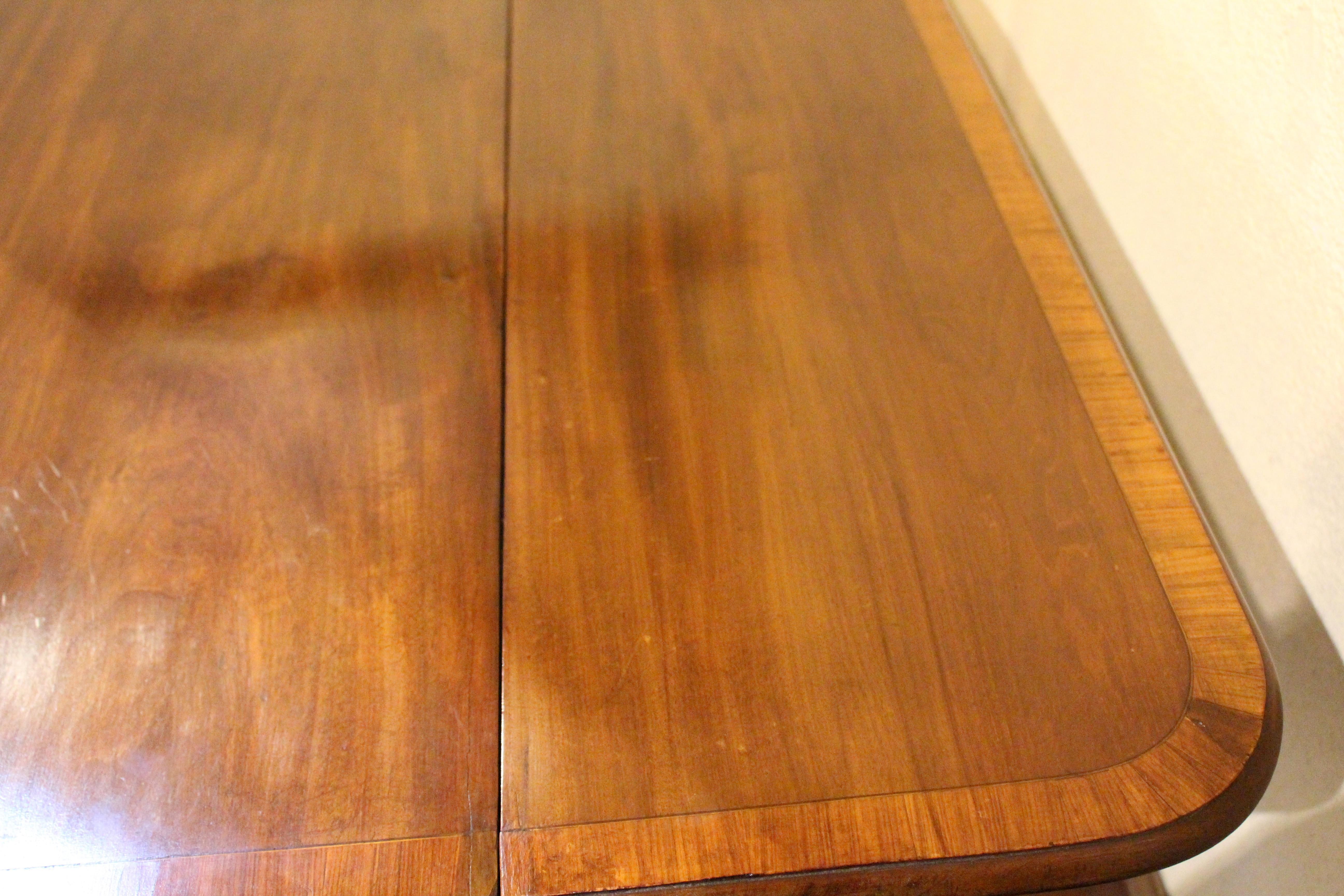 Table anglaise Pembroke du début du XIXe siècle en vente 5