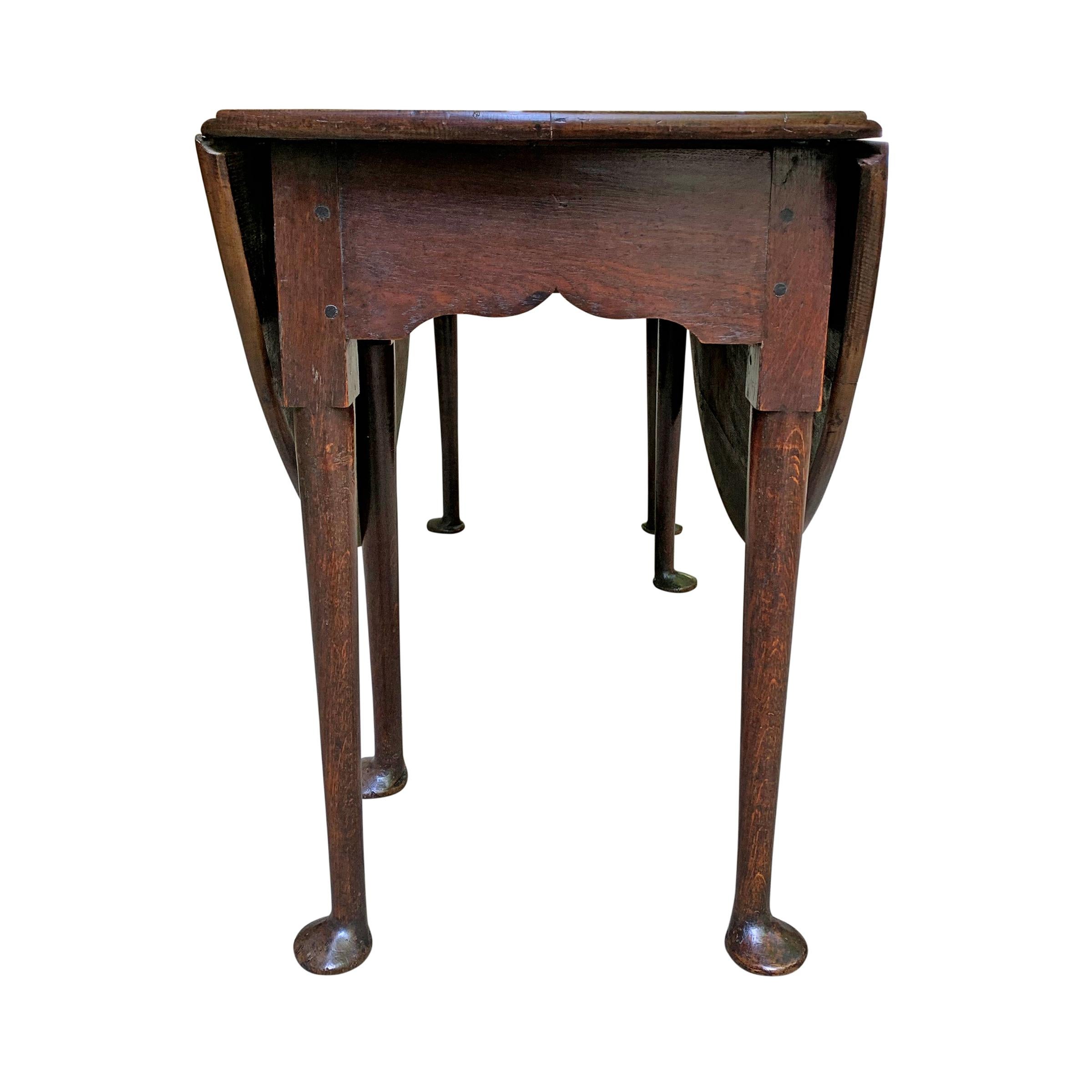 Oak Early 19th Century English Queen Anne Gate-Leg Table