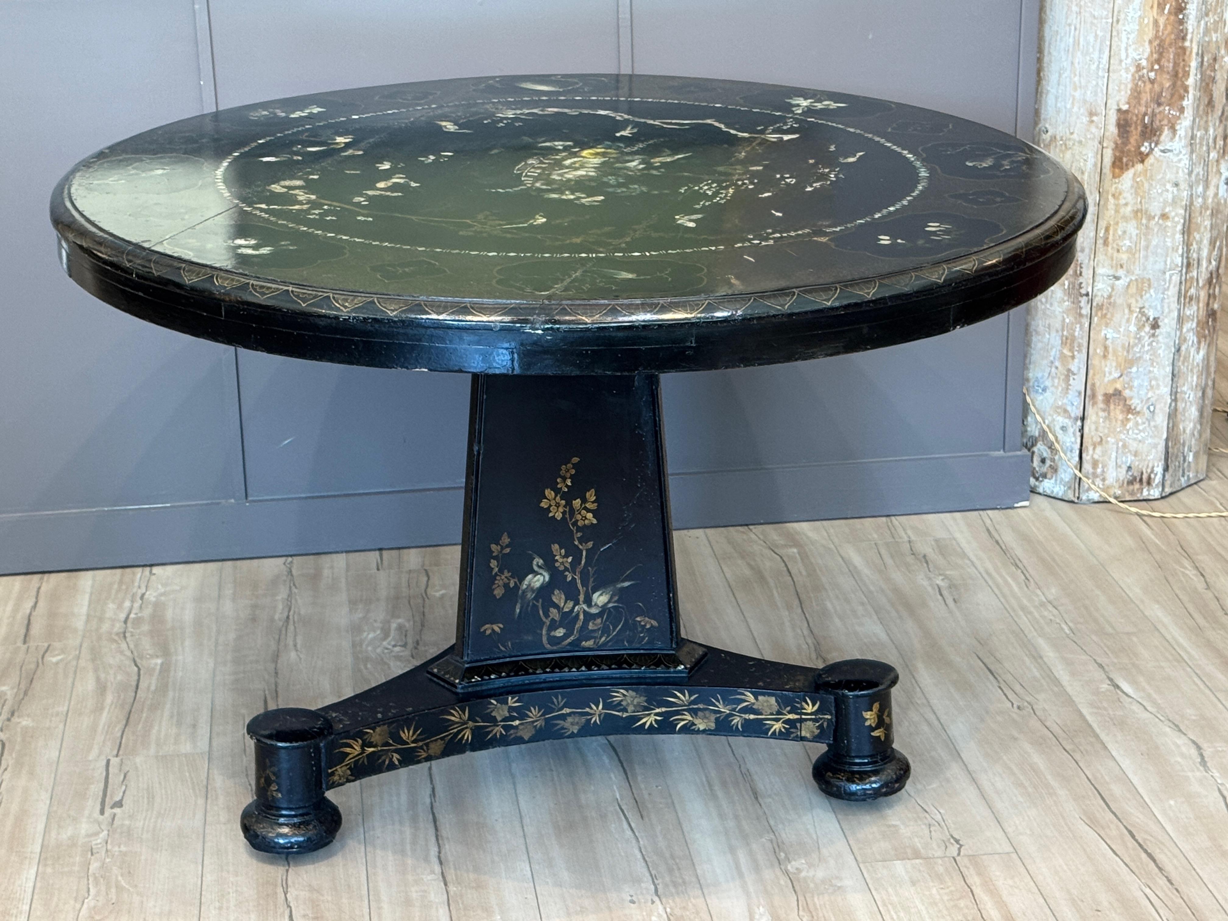 Adirondack Early 19th Century English Regency Black Lacquer Center Table For Sale