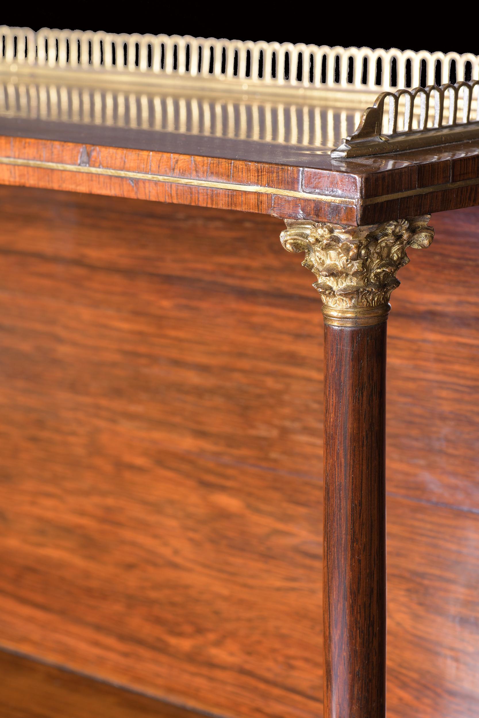 XIX secolo Secretaire Chiffonier intarsiato in ottone del primo Ottocento inglese Regency in vendita