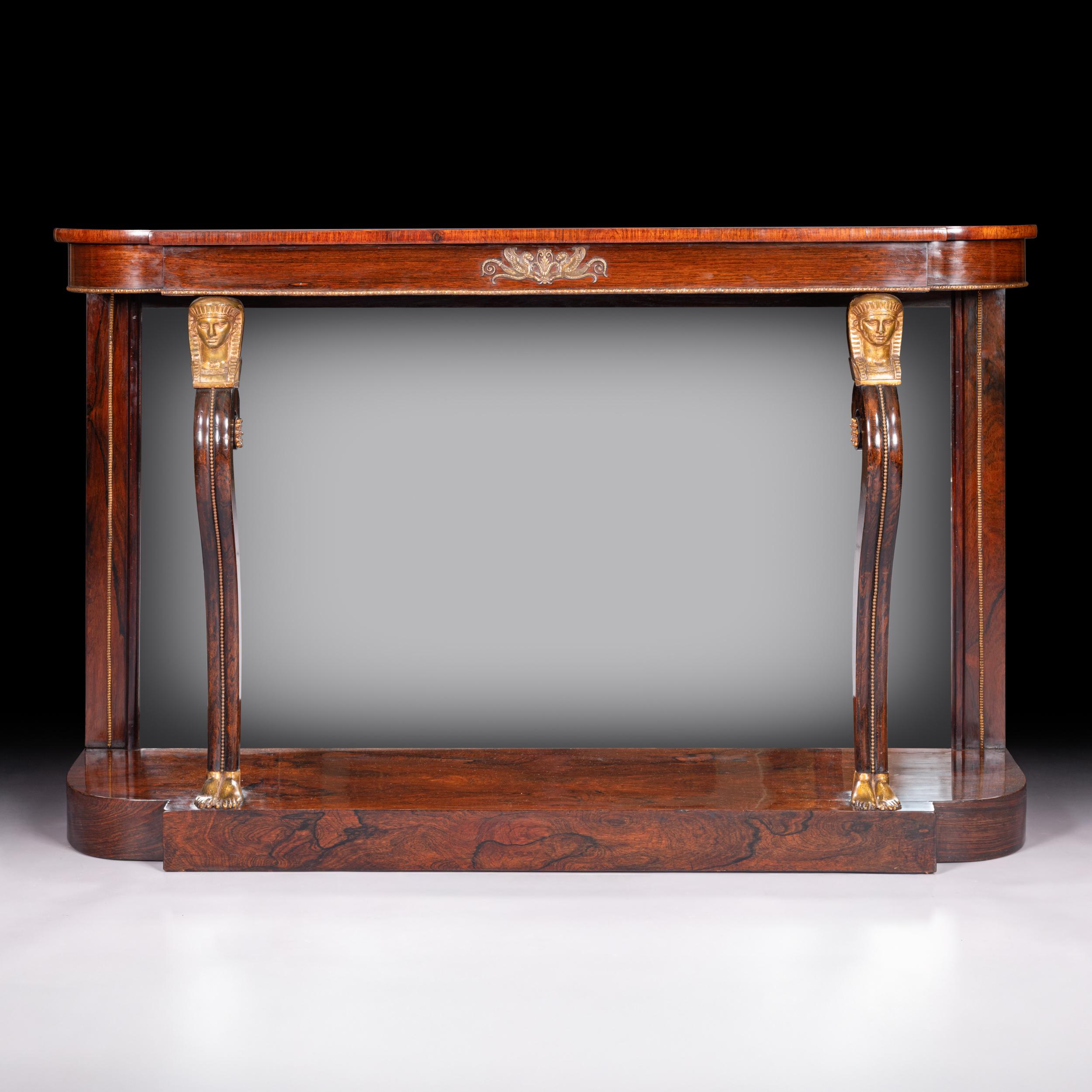 Early 19th Century English Regency Console Table In The Egyptian Revival Taste im Zustand „Hervorragend“ im Angebot in Dublin, IE
