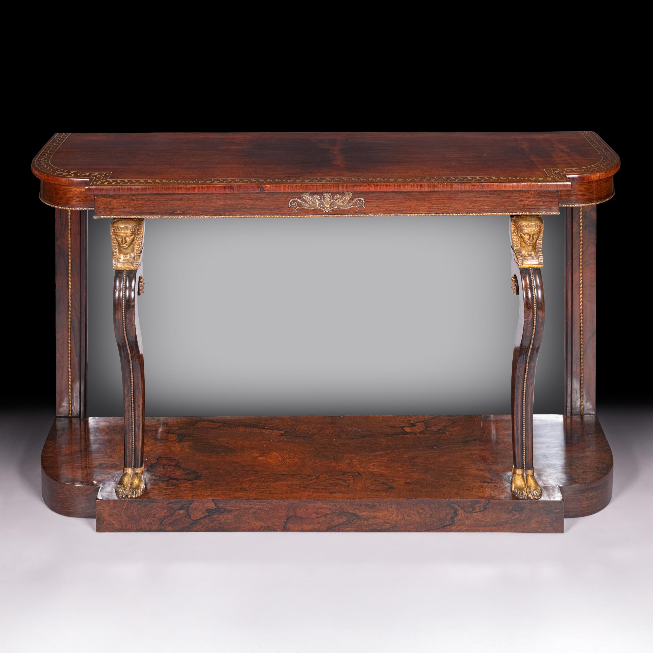 Early 19th Century English Regency Console Table In The Egyptian Revival Taste (19. Jahrhundert) im Angebot