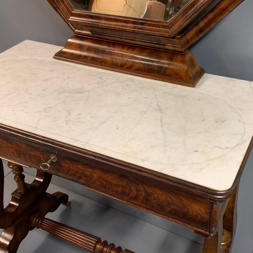 Early 19th Century English Regency Dressing Table with Original Marble In Good Condition In Uppingham, Rutland