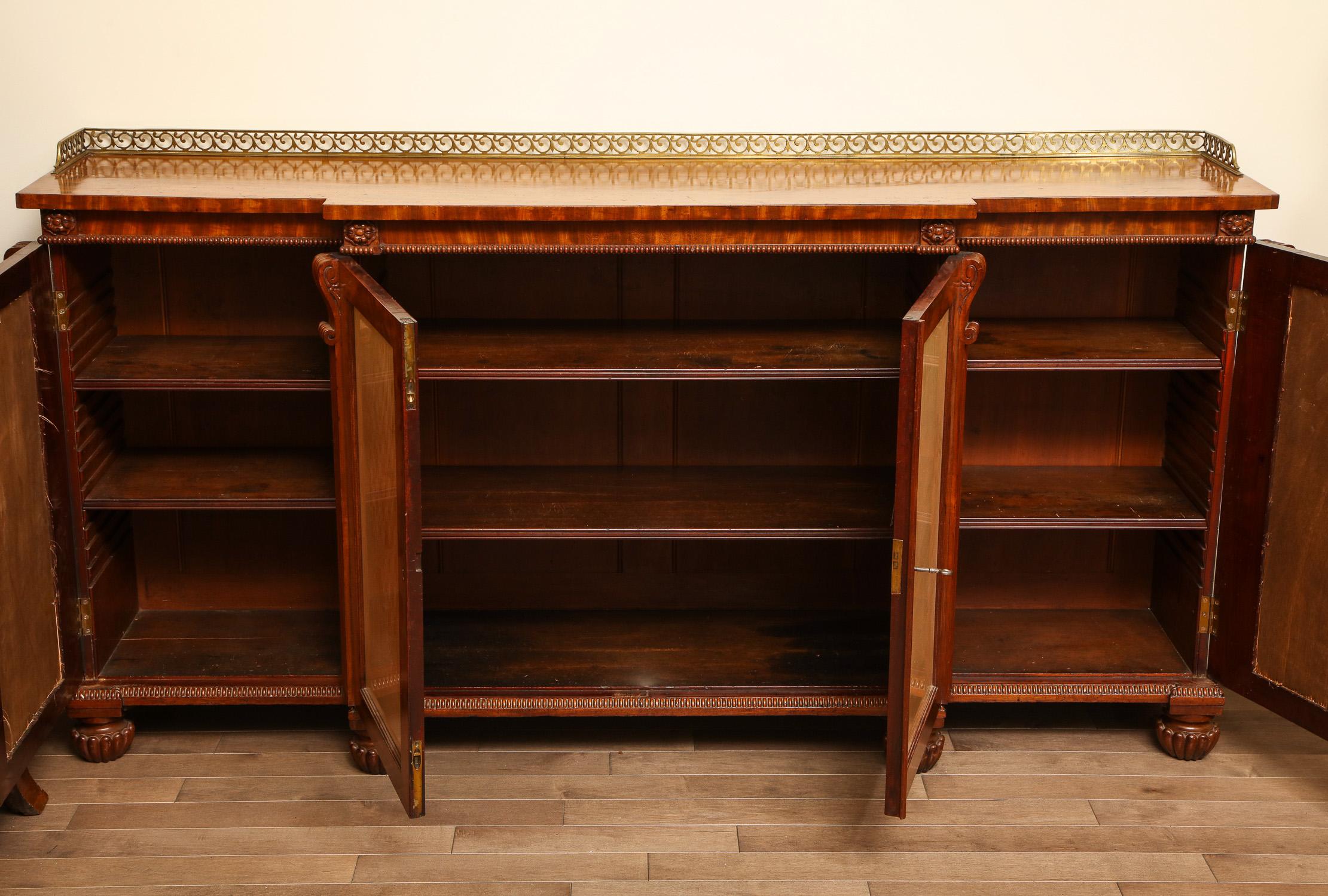 Early 19th Century English Regency Mahogany Cabinet or Bookcase For Sale 7