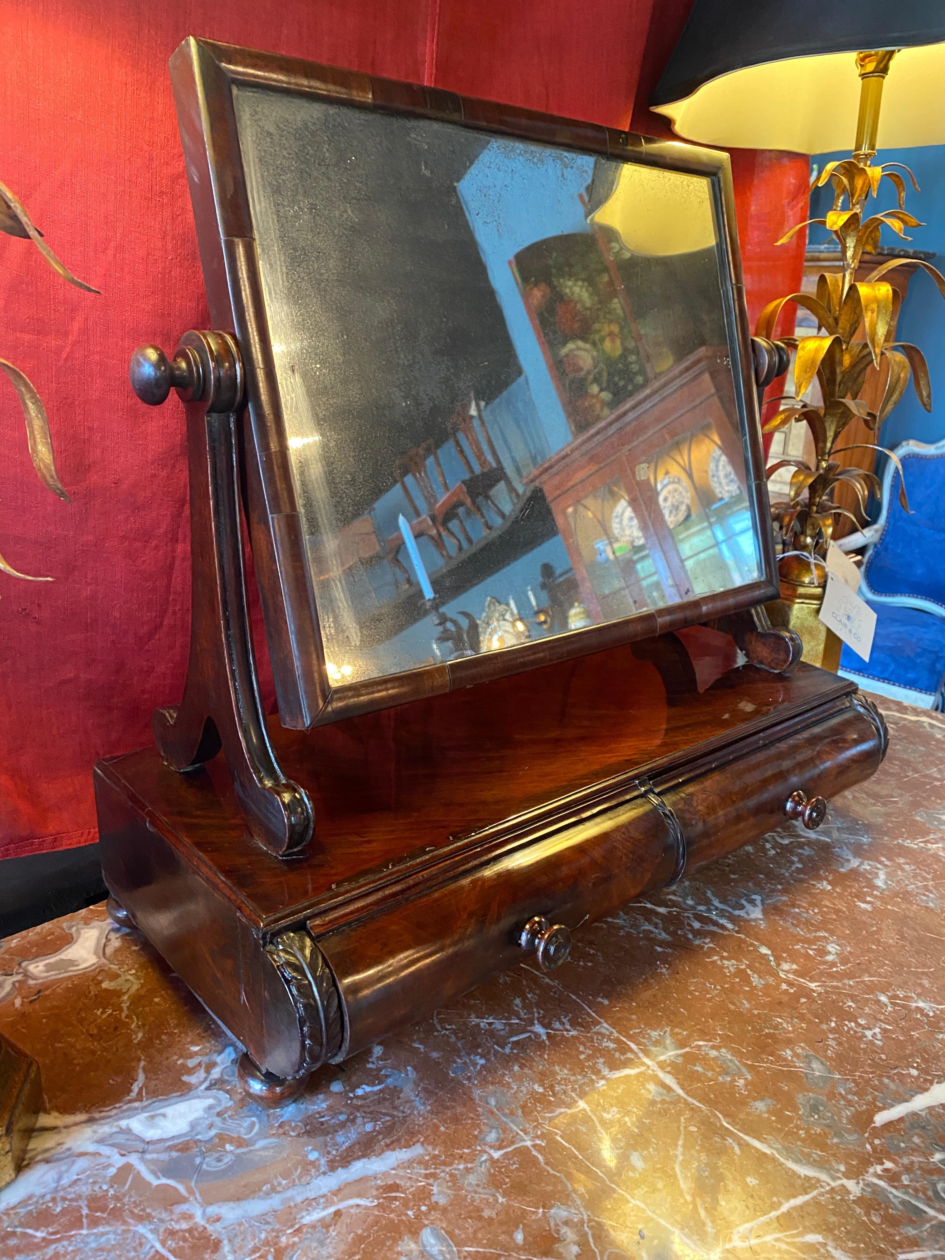 Polished Early 19th Century English Regency Mahogany Mirror Stand