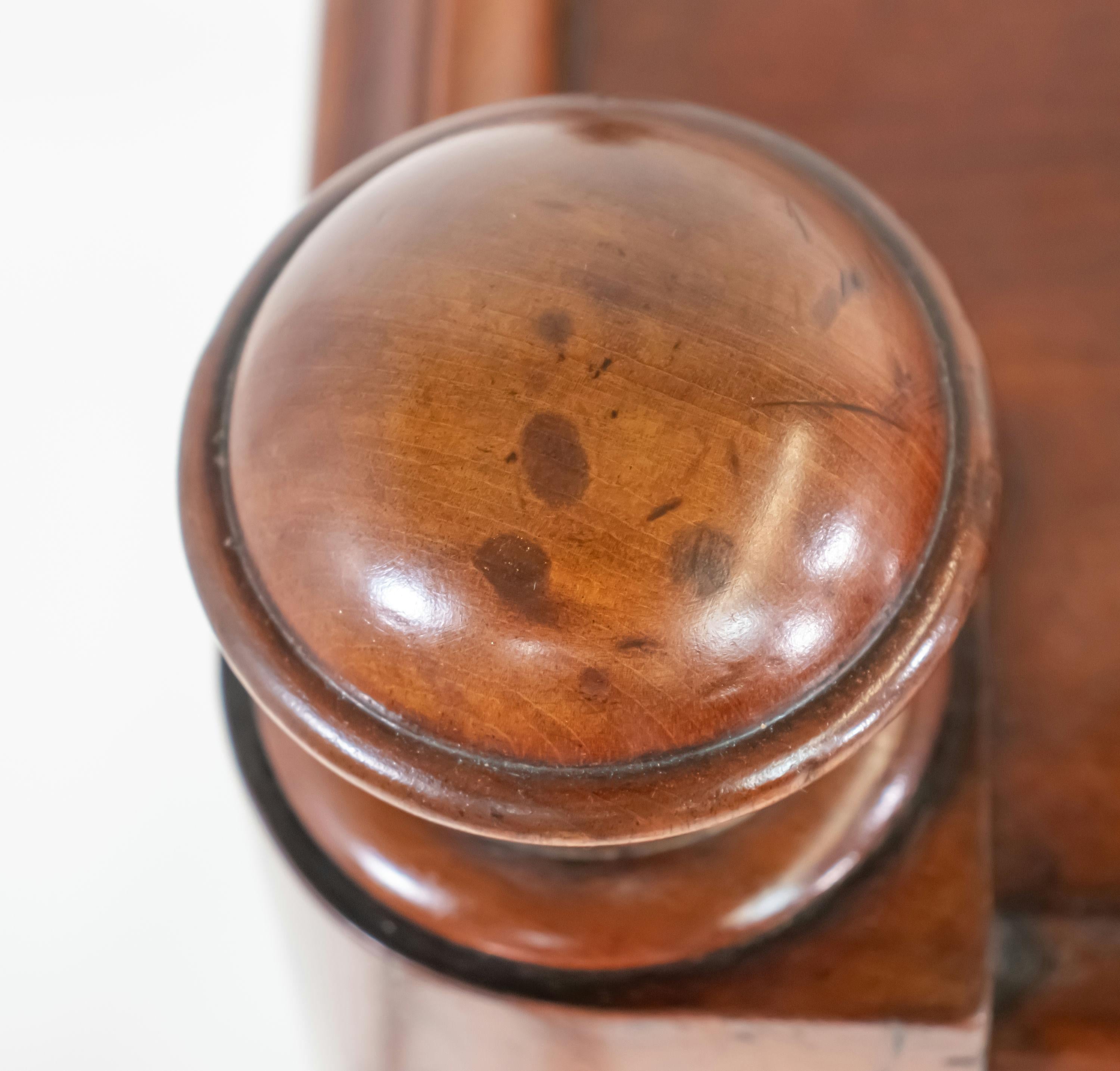Early 19th Century English Regency Mahogany Serving Table Dumbwaiter Server 13
