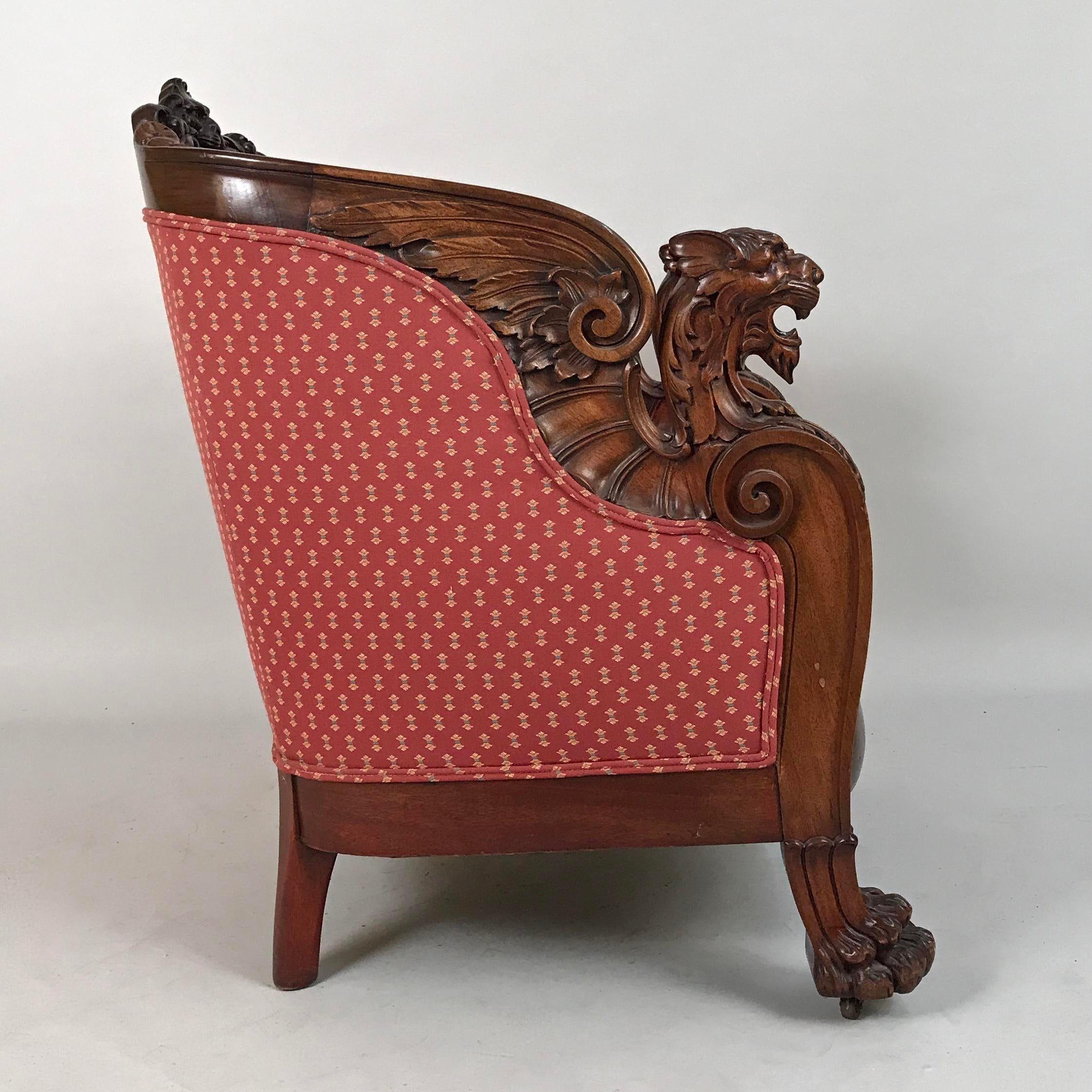 Hand-Carved Early 19th Century English Regency Mahogany Tub Chair Armchair For Sale