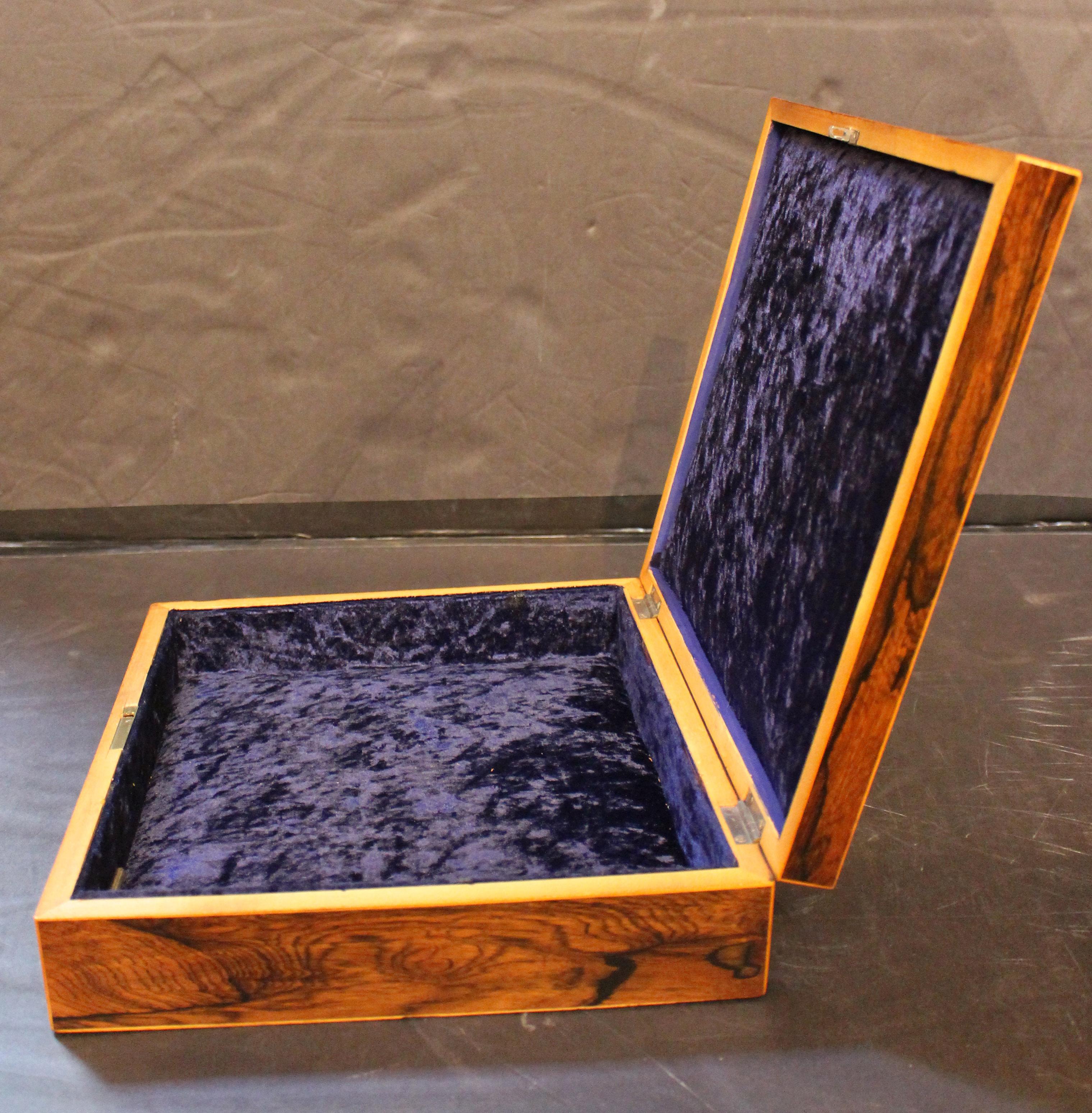 Early 19th Century English Regency Period Jewlery Box For Sale 6