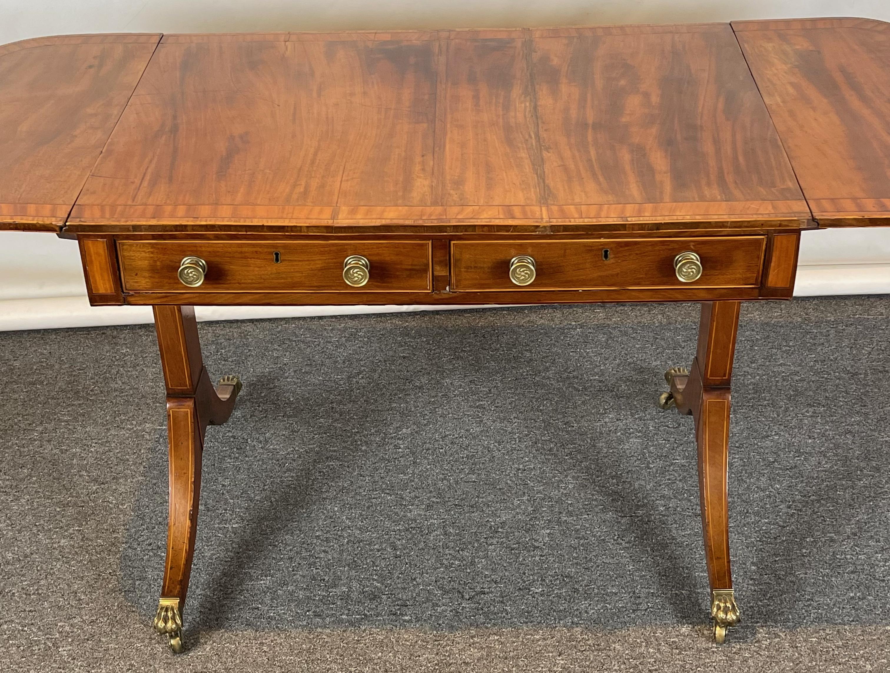 Early 19th Century English Regency Sofa Table In Good Condition In Kilmarnock, VA