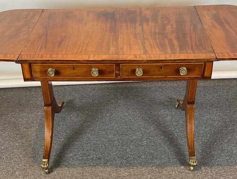 Early 19th Century English Regency Sofa Table In Good Condition For Sale In Kilmarnock, VA