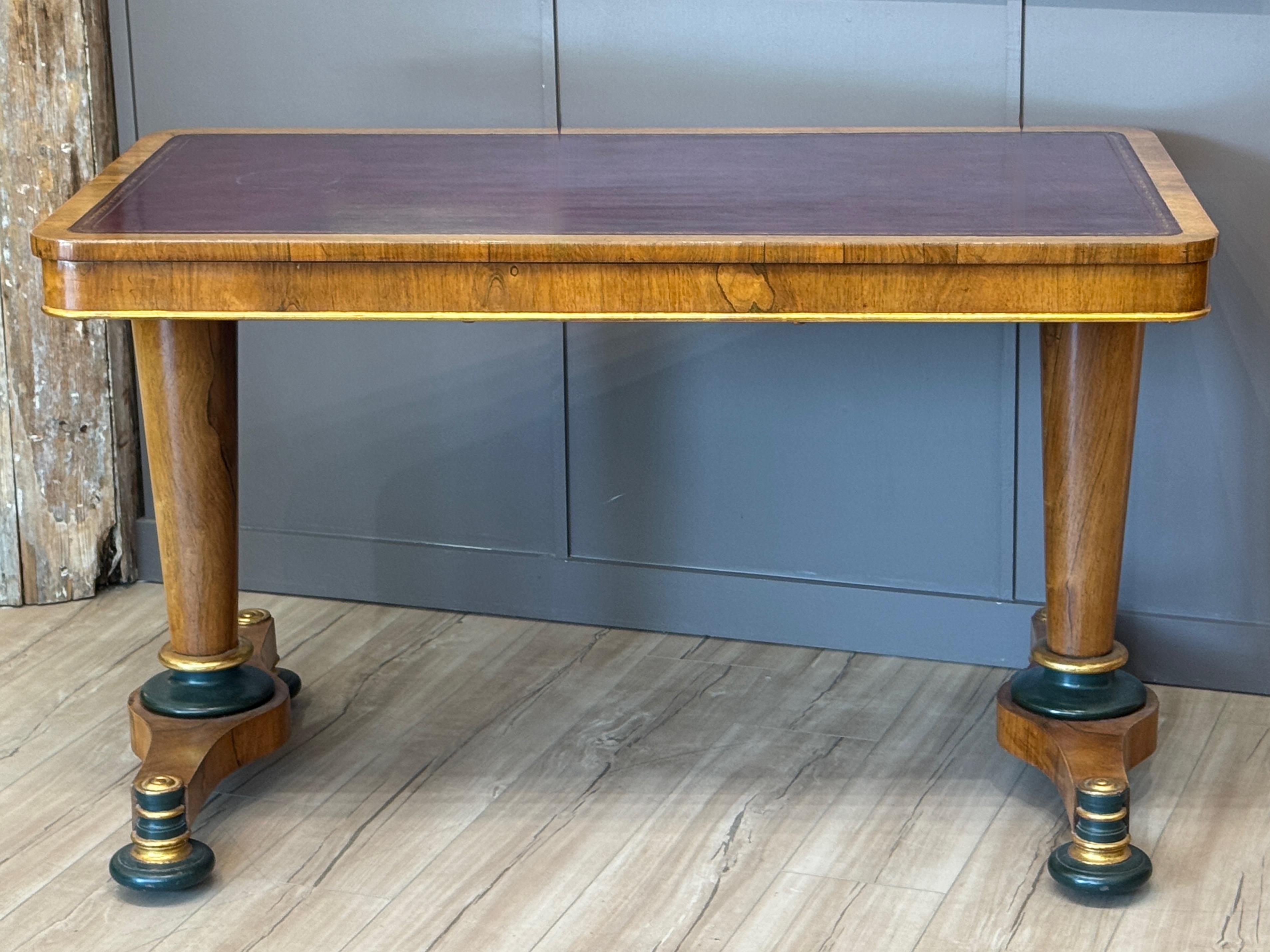 British Early 19th Century English Rosewood Library Table With Tooled Leather Top For Sale