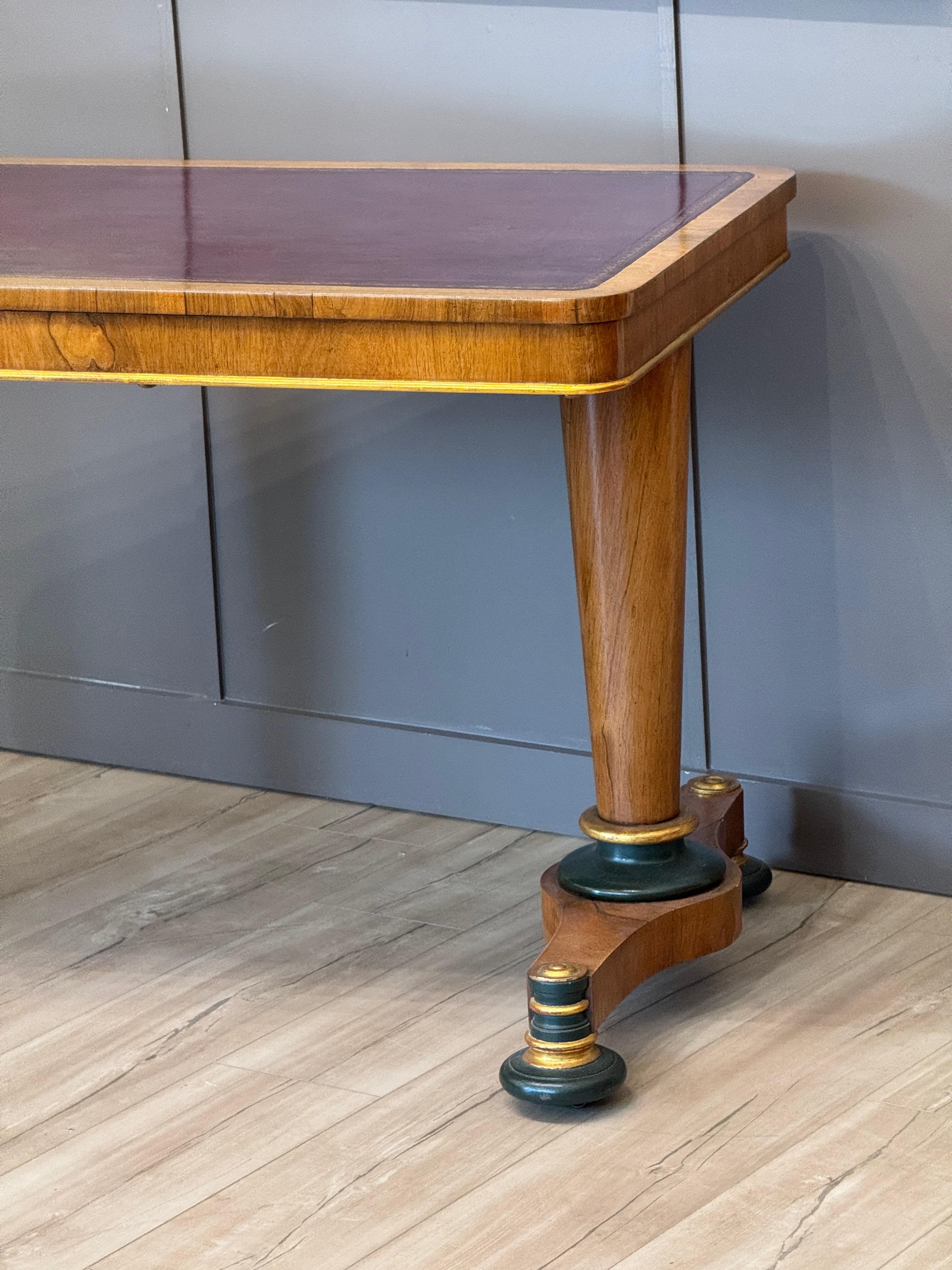 Early 19th Century English Rosewood Library Table With Tooled Leather Top For Sale 1