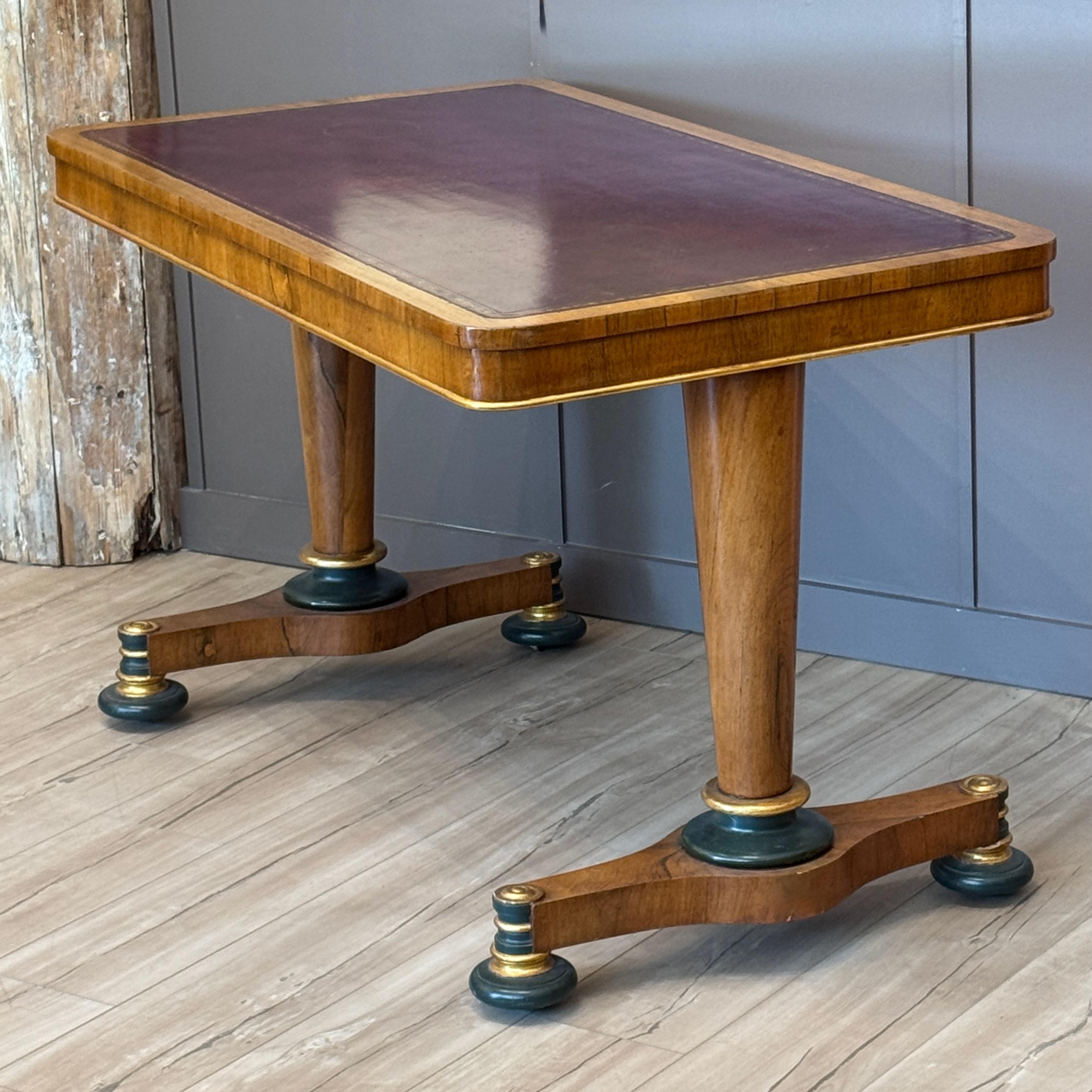 Early 19th Century English Rosewood Library Table With Tooled Leather Top For Sale 2