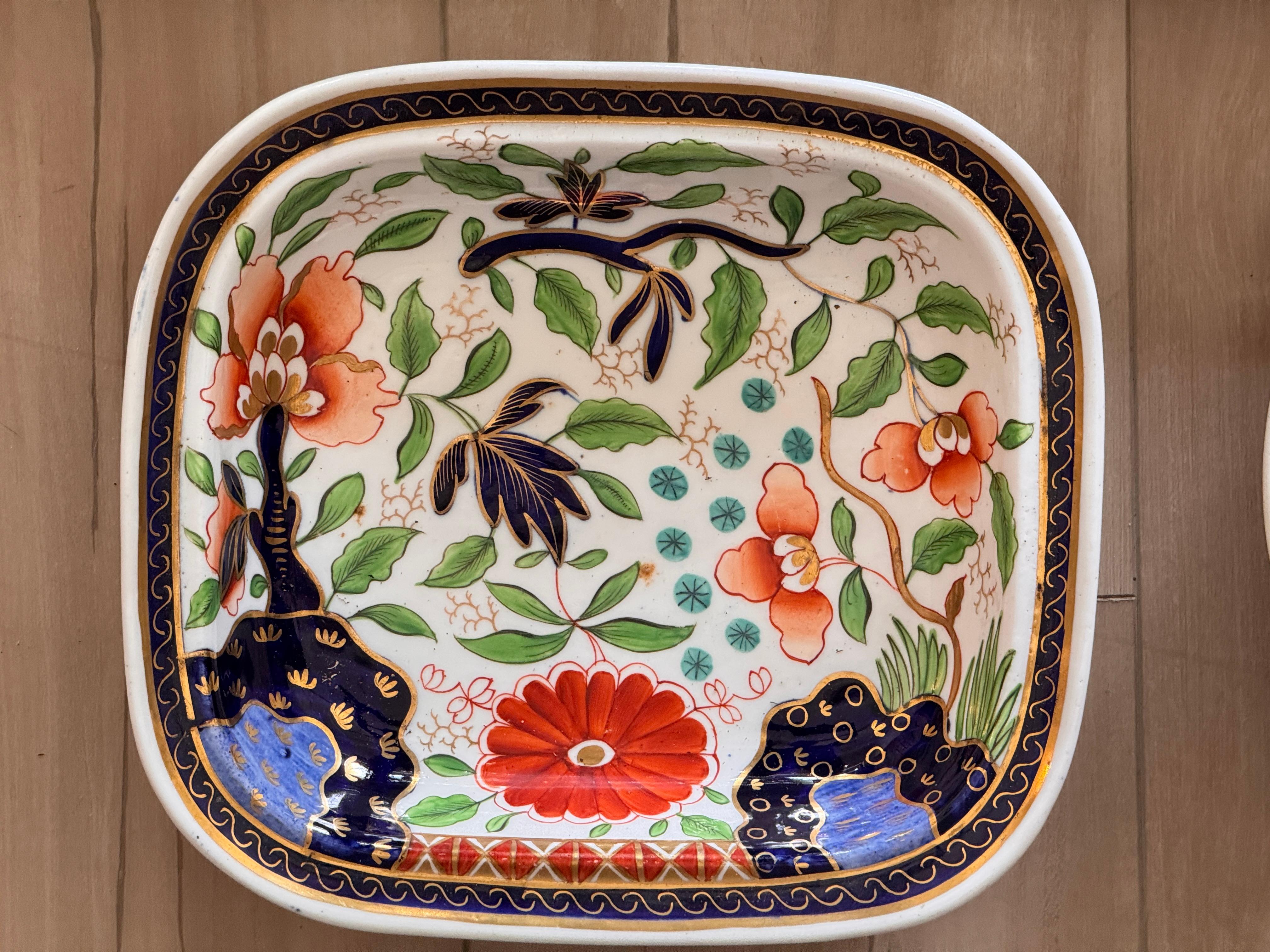 Early 19th Century English Spode Goudy Dutch China Serving Set For Sale 2