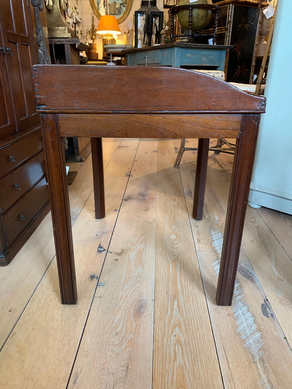Early 19th Century English Tray Table For Sale 4