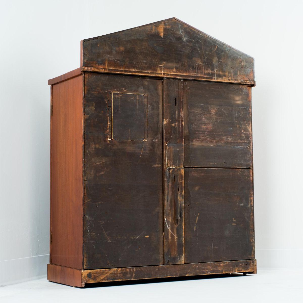 Early 19th Century English Two Door Mahogany Cabinet For Sale 3