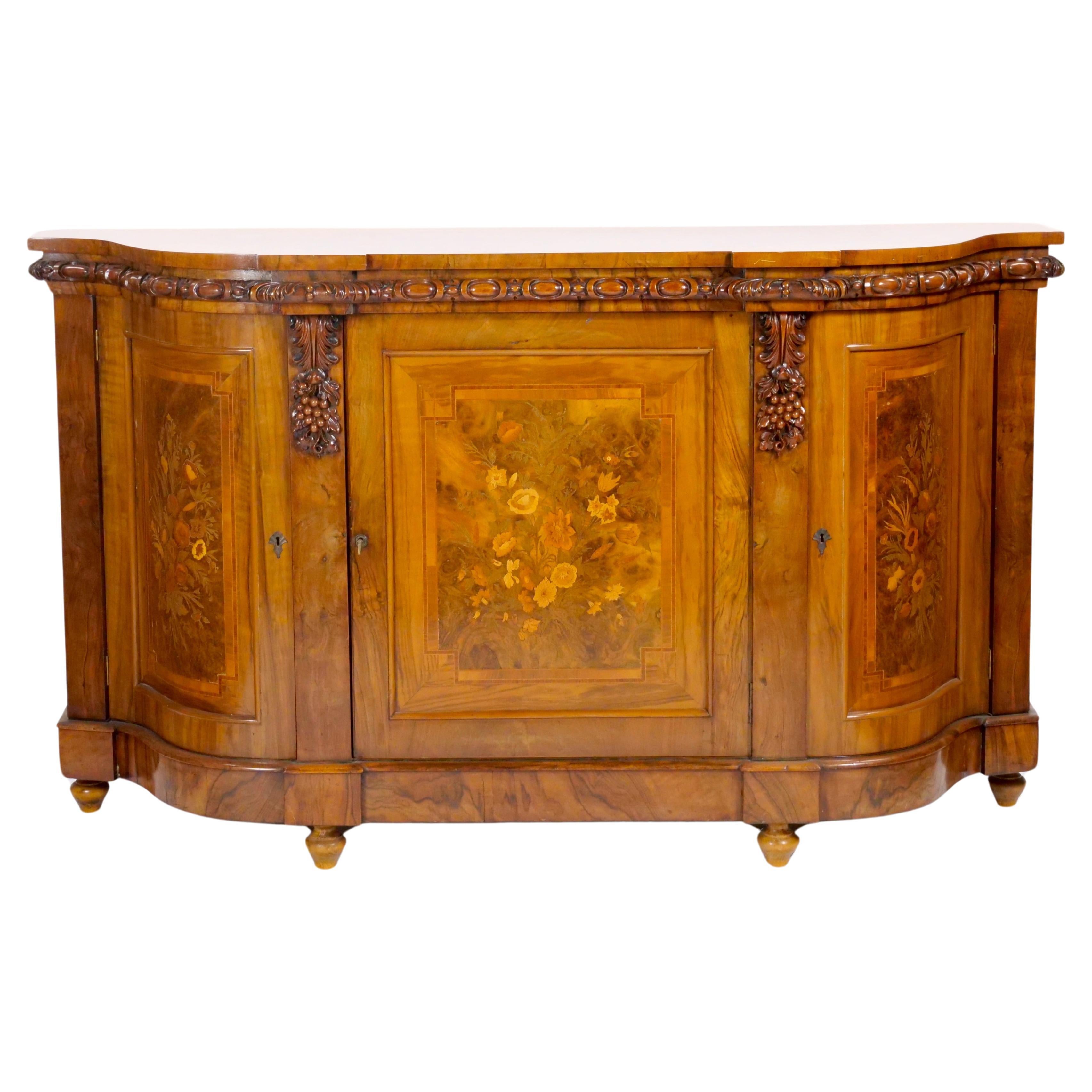 Early 19th Century English Victorian Style Walnut Marquetry Credenza / Sideboard