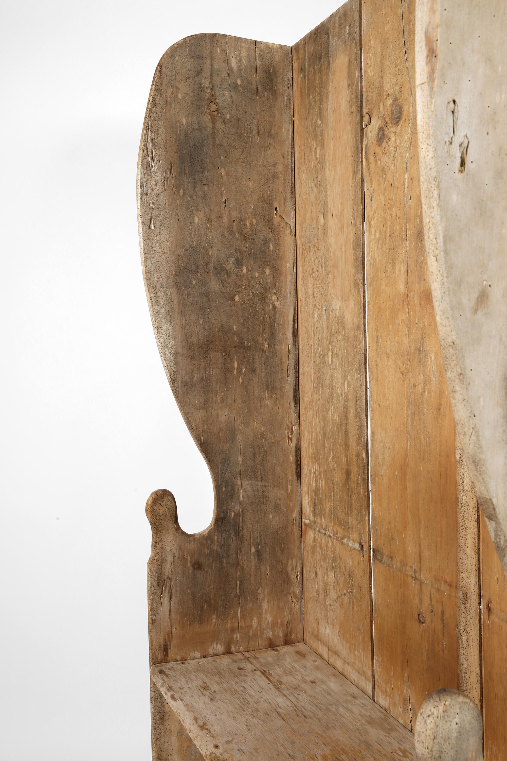 Early 19th Century English Wabi Sabi Sun-Bleached Pine Settle Bench For Sale 9
