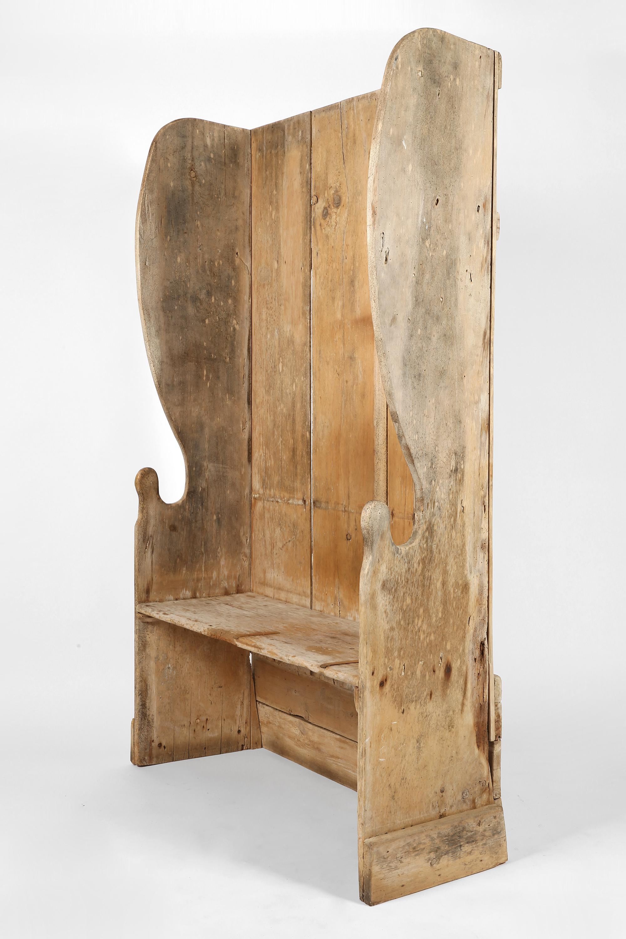 Early 19th Century English Wabi Sabi Sun-Bleached Pine Settle Bench For Sale 10