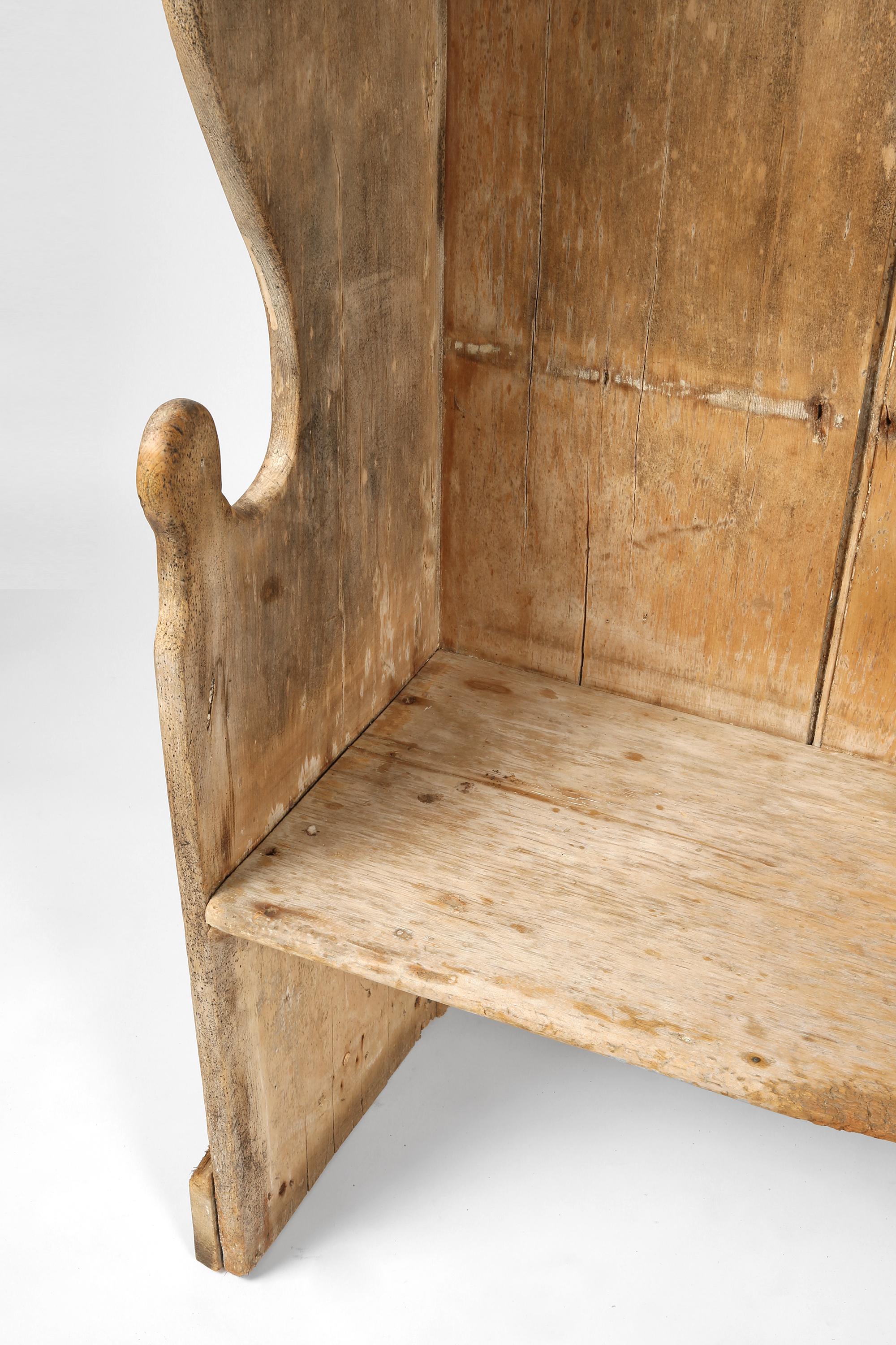 Early 19th Century English Wabi Sabi Sun-Bleached Pine Settle Bench For Sale 13