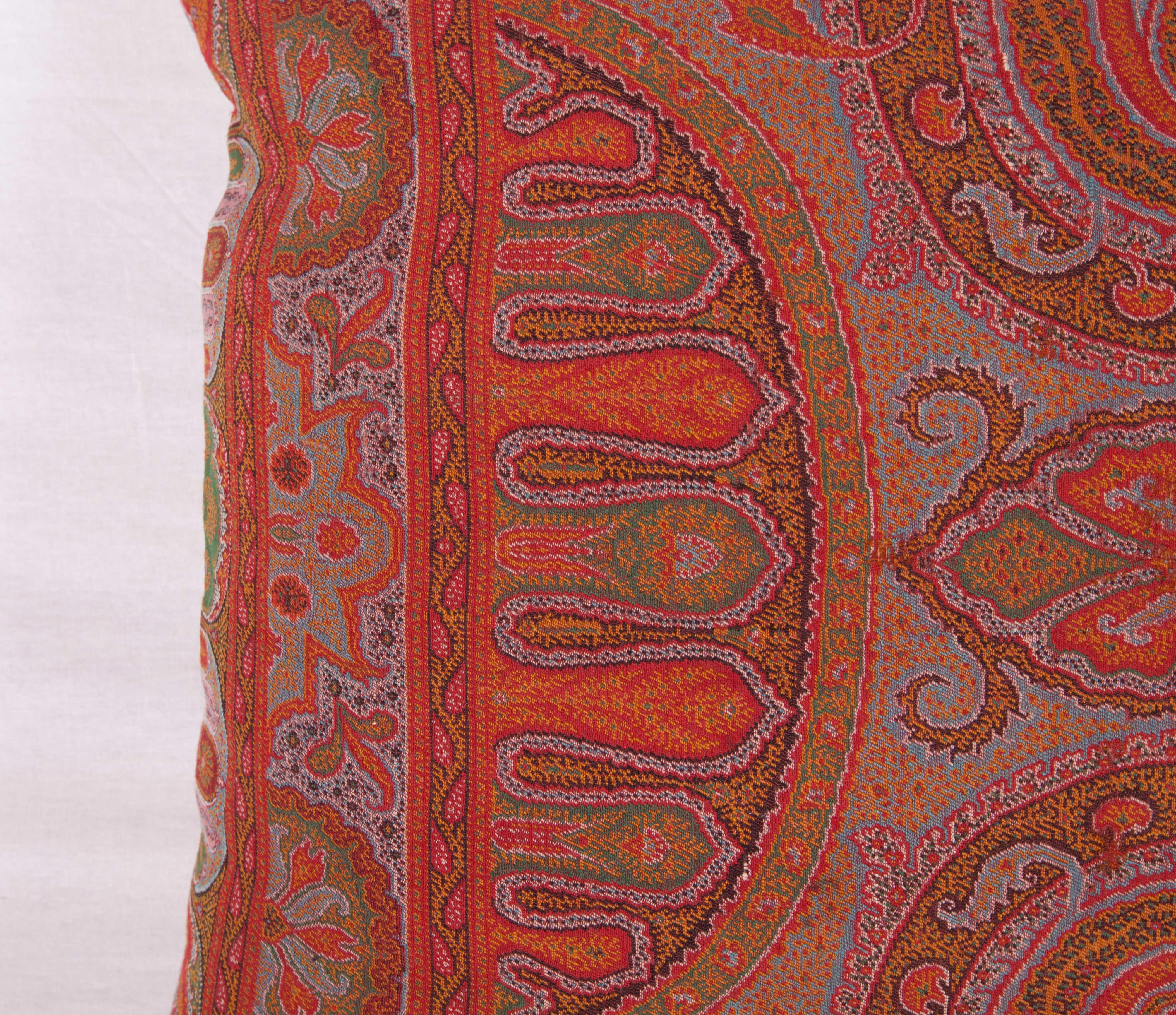 Islamic Early 19th Century European Paisley Wool Pillow